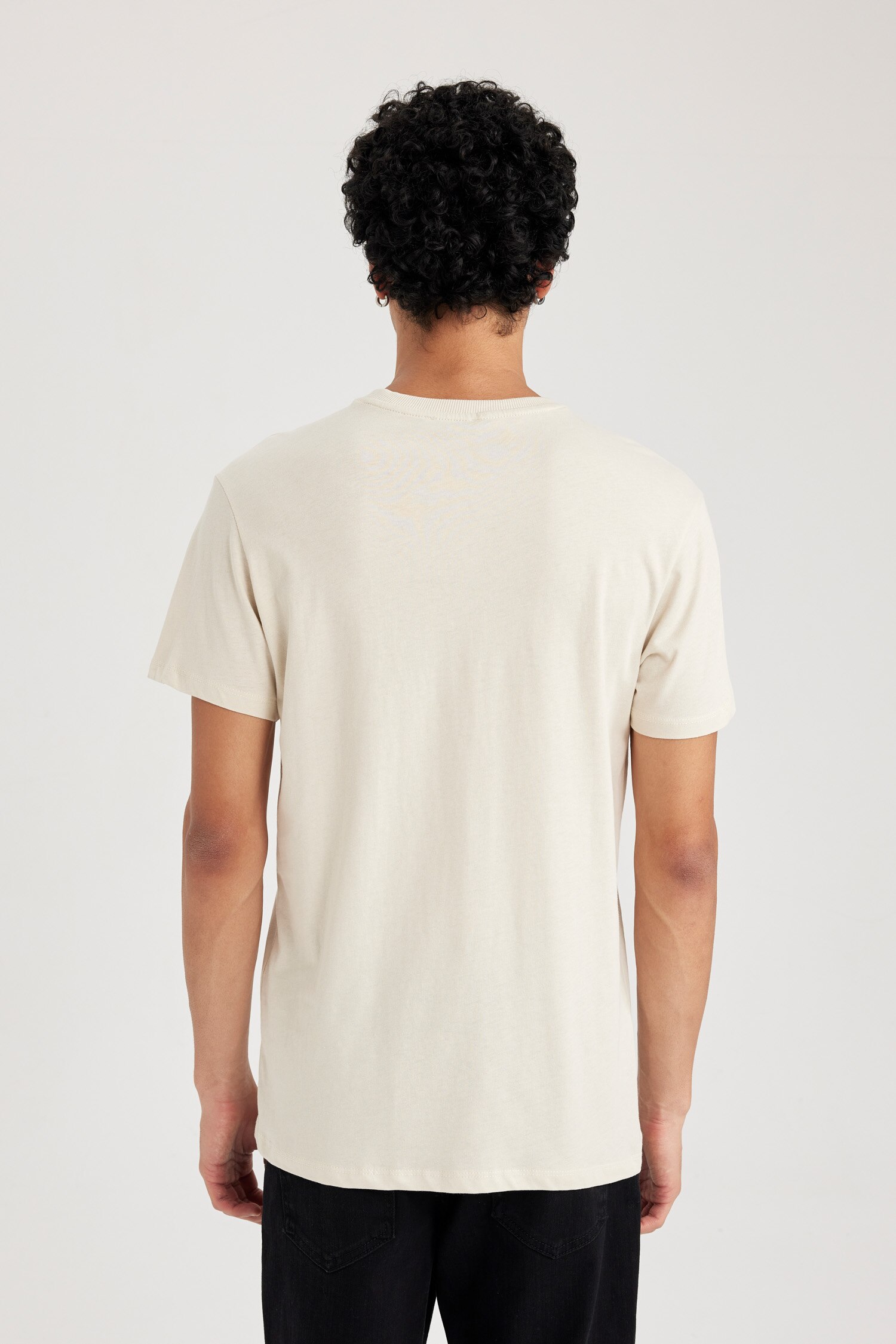 DeFacto %100 Pamuk Slim Fit Basic Tişört görsel 5