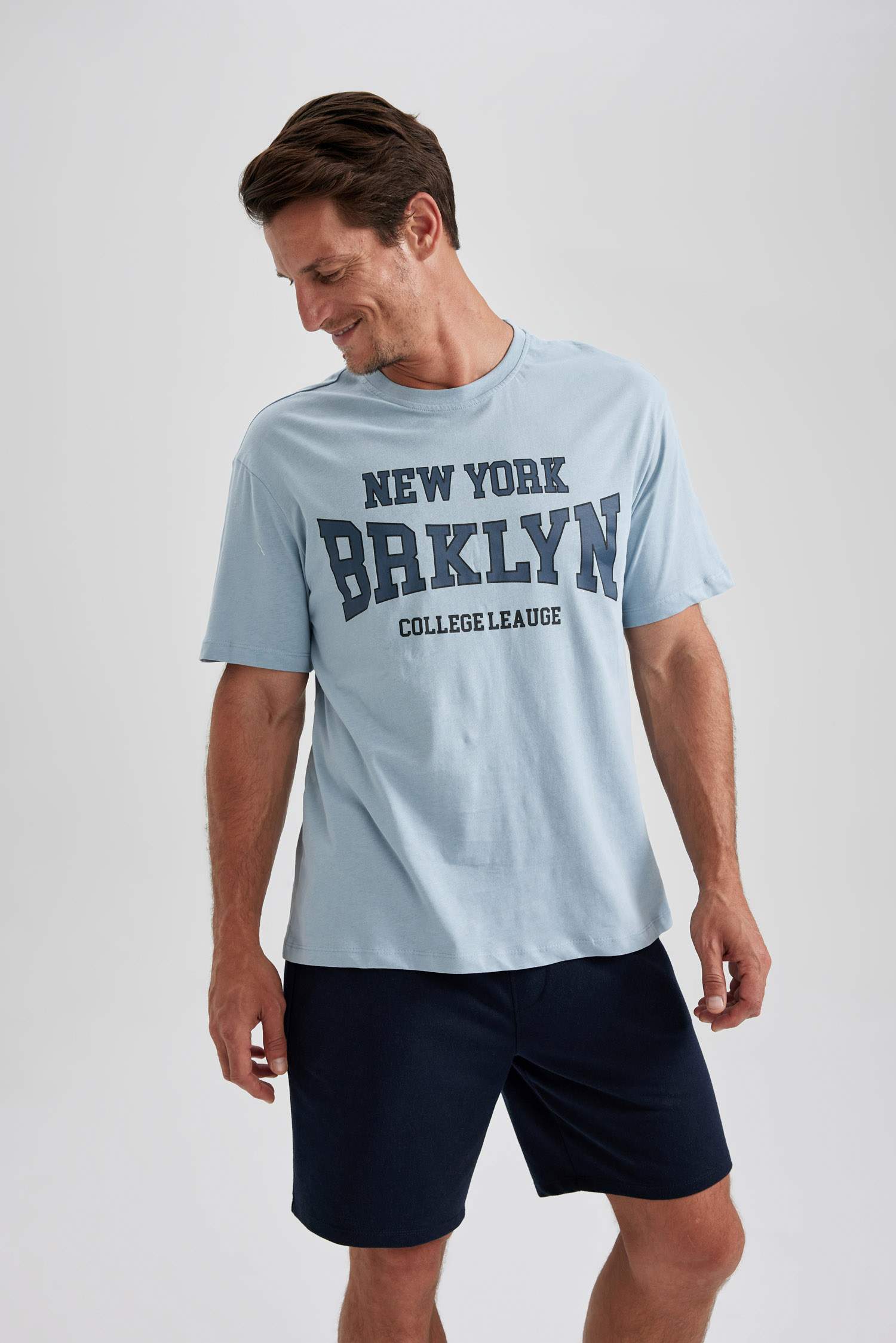 Regular Fit Crew Neck Short Sleeve T-Shirt