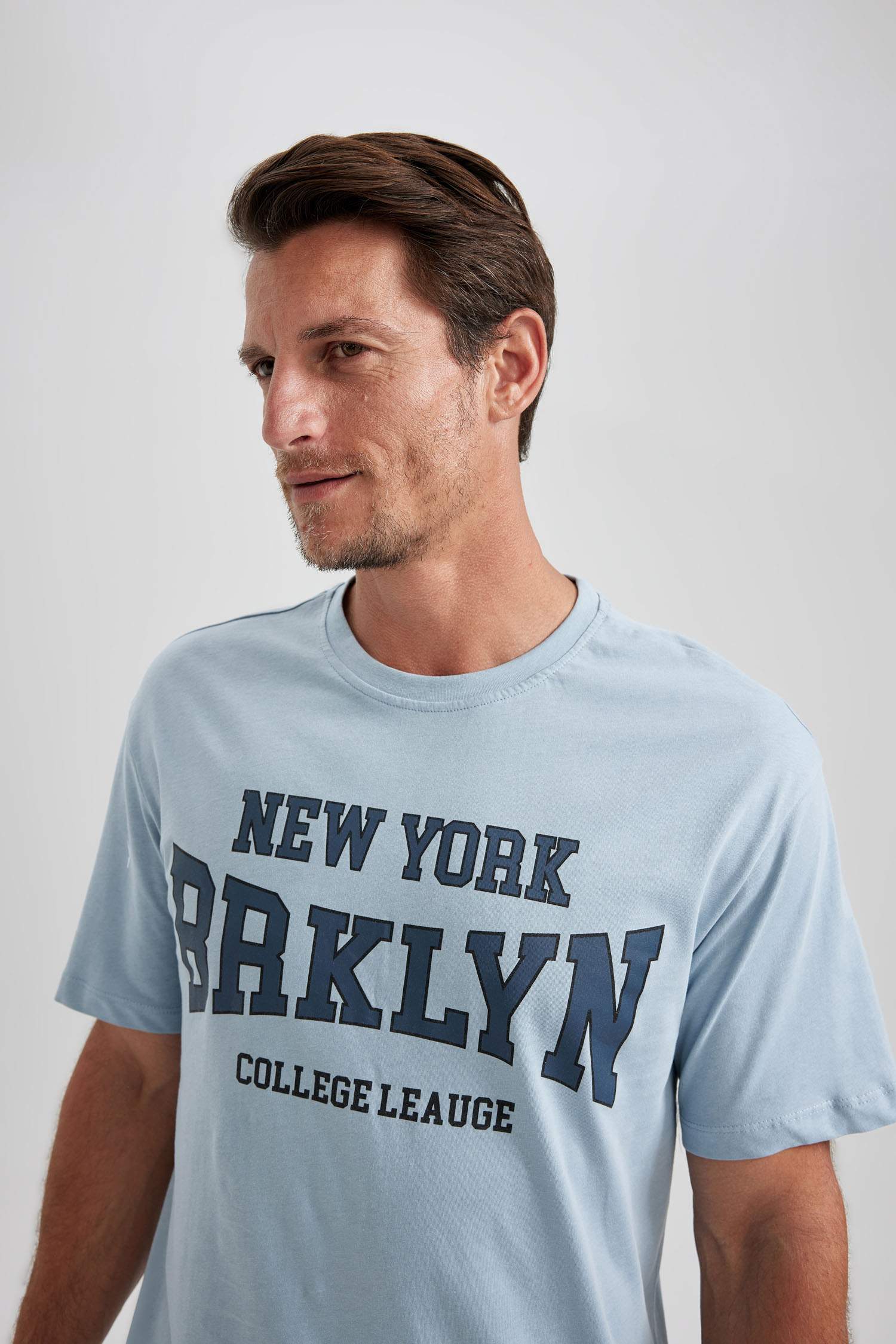 Regular Fit Crew Neck Short Sleeve T-Shirt