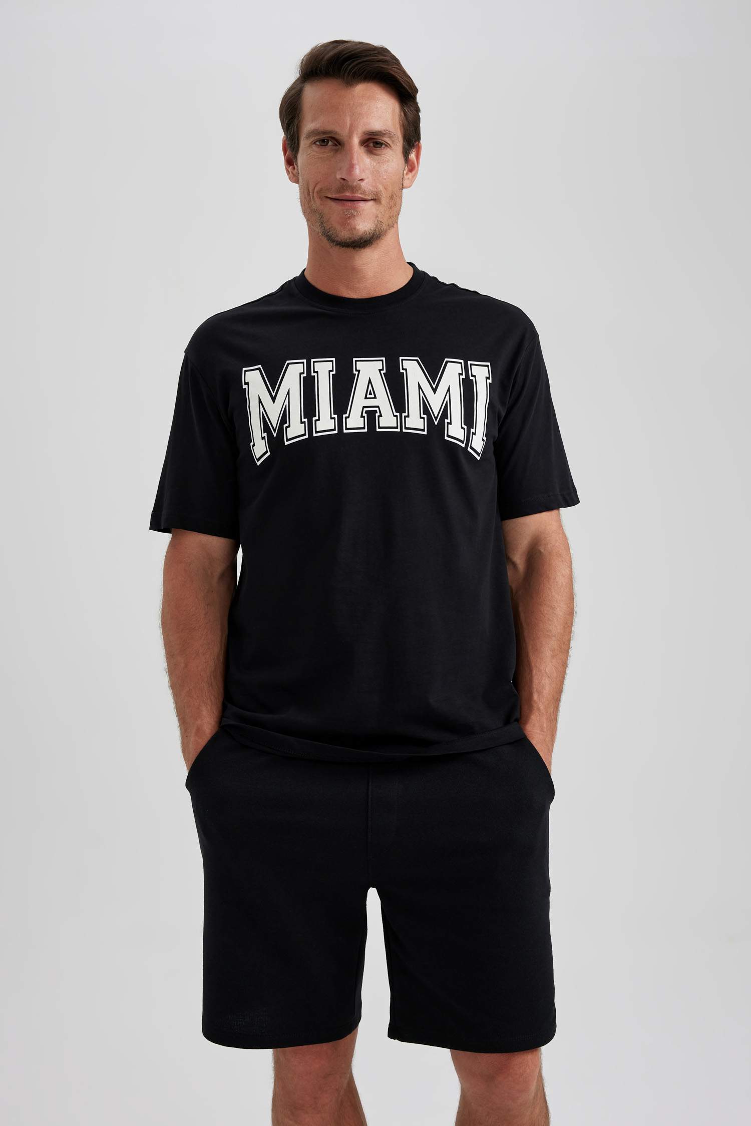 Regular Fit Crew Neck Short Sleeve T-Shirt