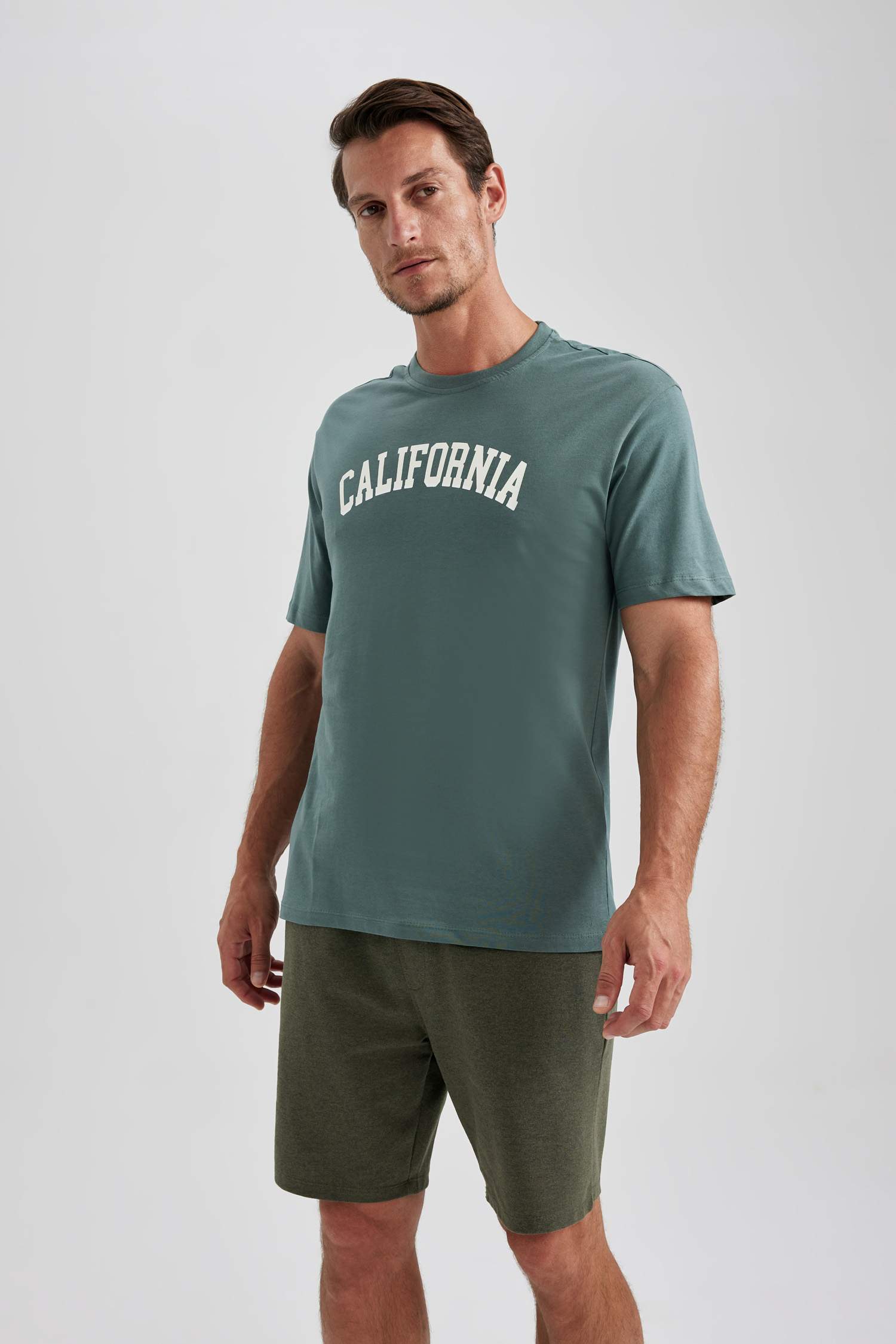 Regular Fit Crew Neck Short Sleeve T-Shirt