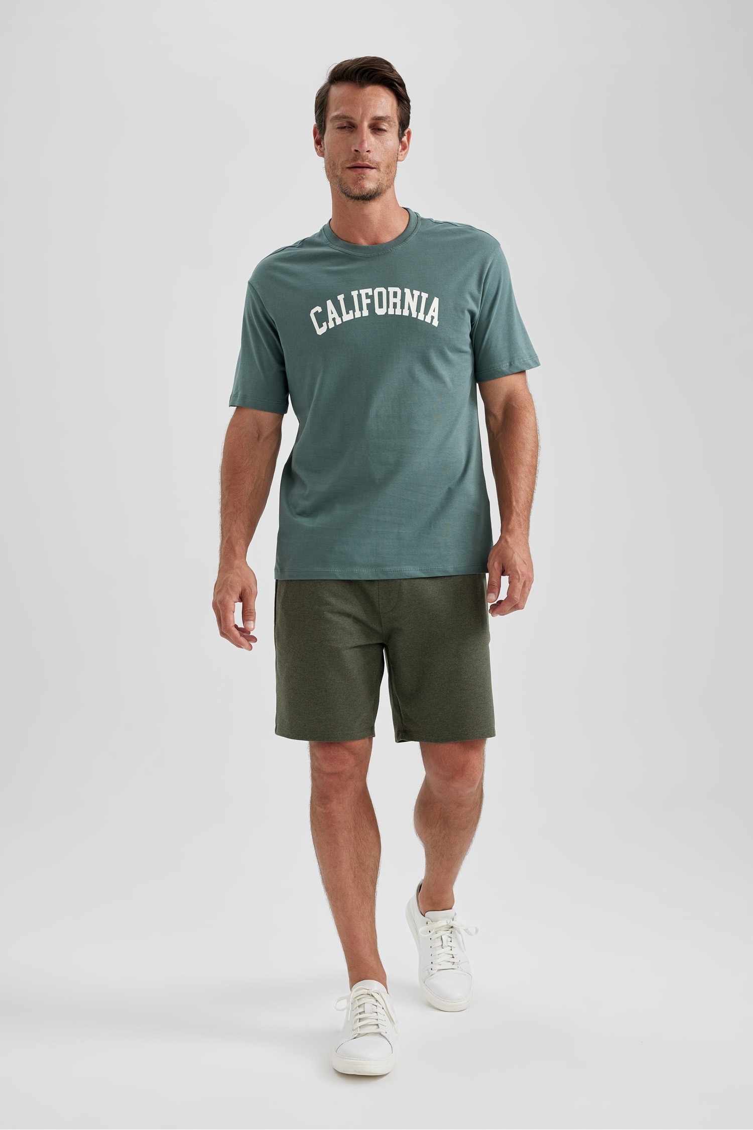 Regular Fit Crew Neck Short Sleeve T-Shirt