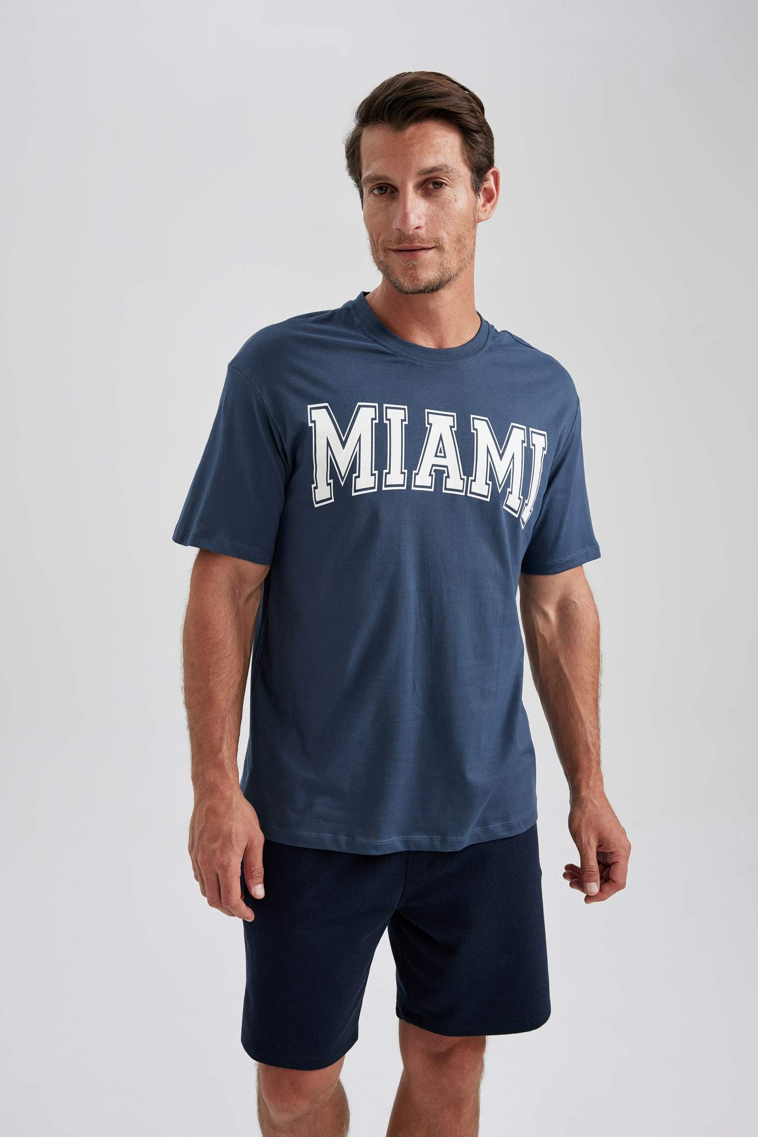Regular Fit Crew Neck Short Sleeve T-Shirt