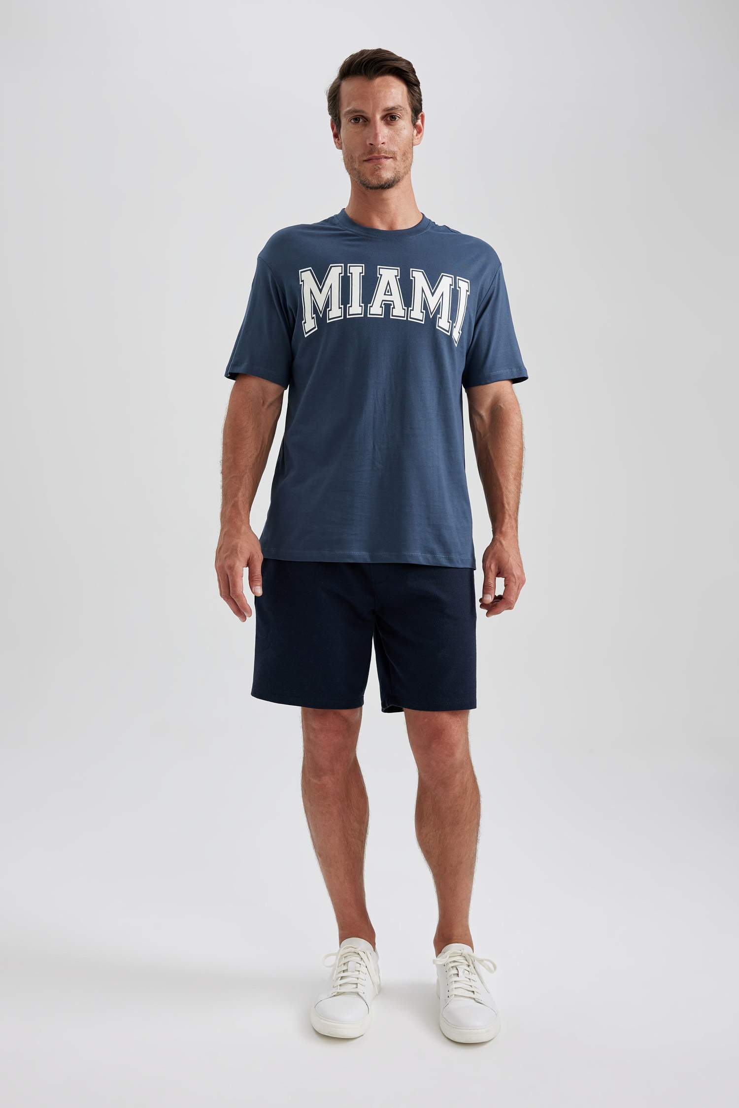 Regular Fit Crew Neck Short Sleeve T-Shirt