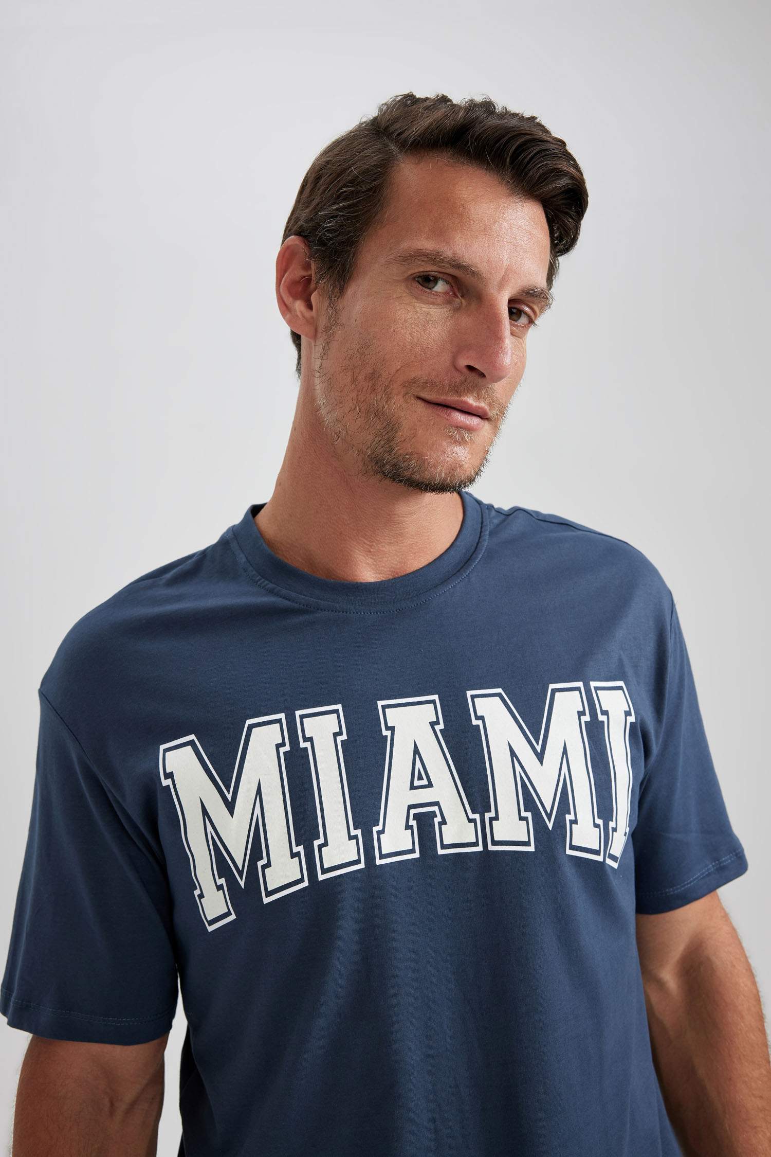 Regular Fit Crew Neck Short Sleeve T-Shirt