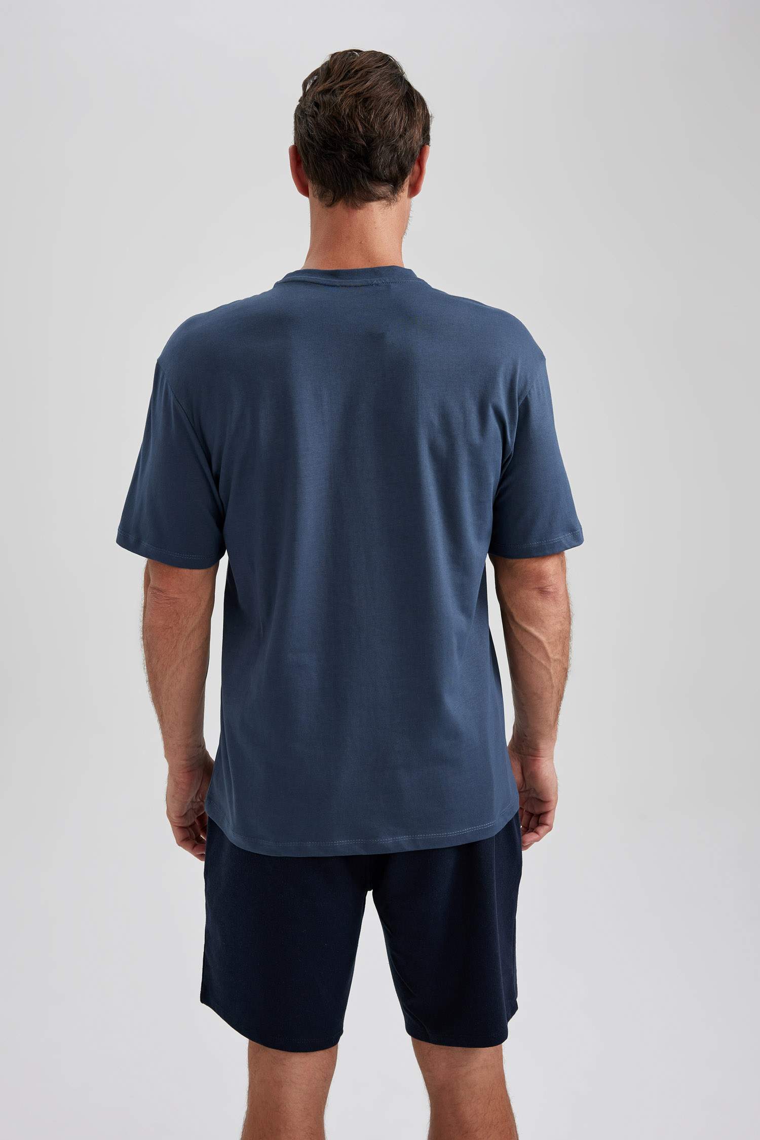 Regular Fit Crew Neck Short Sleeve T-Shirt