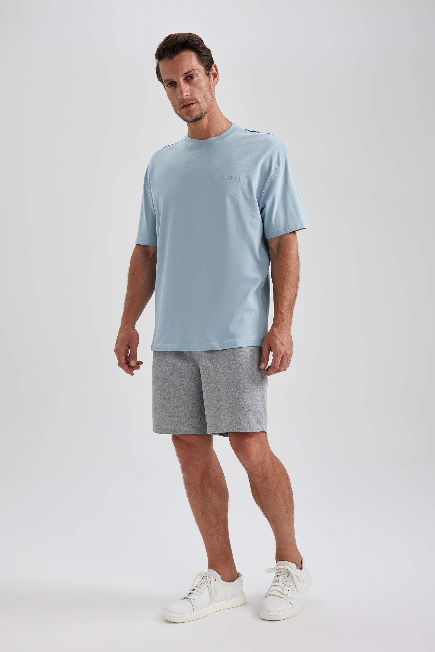 Oversize Fit Crew Neck Short Sleeve T-Shirt