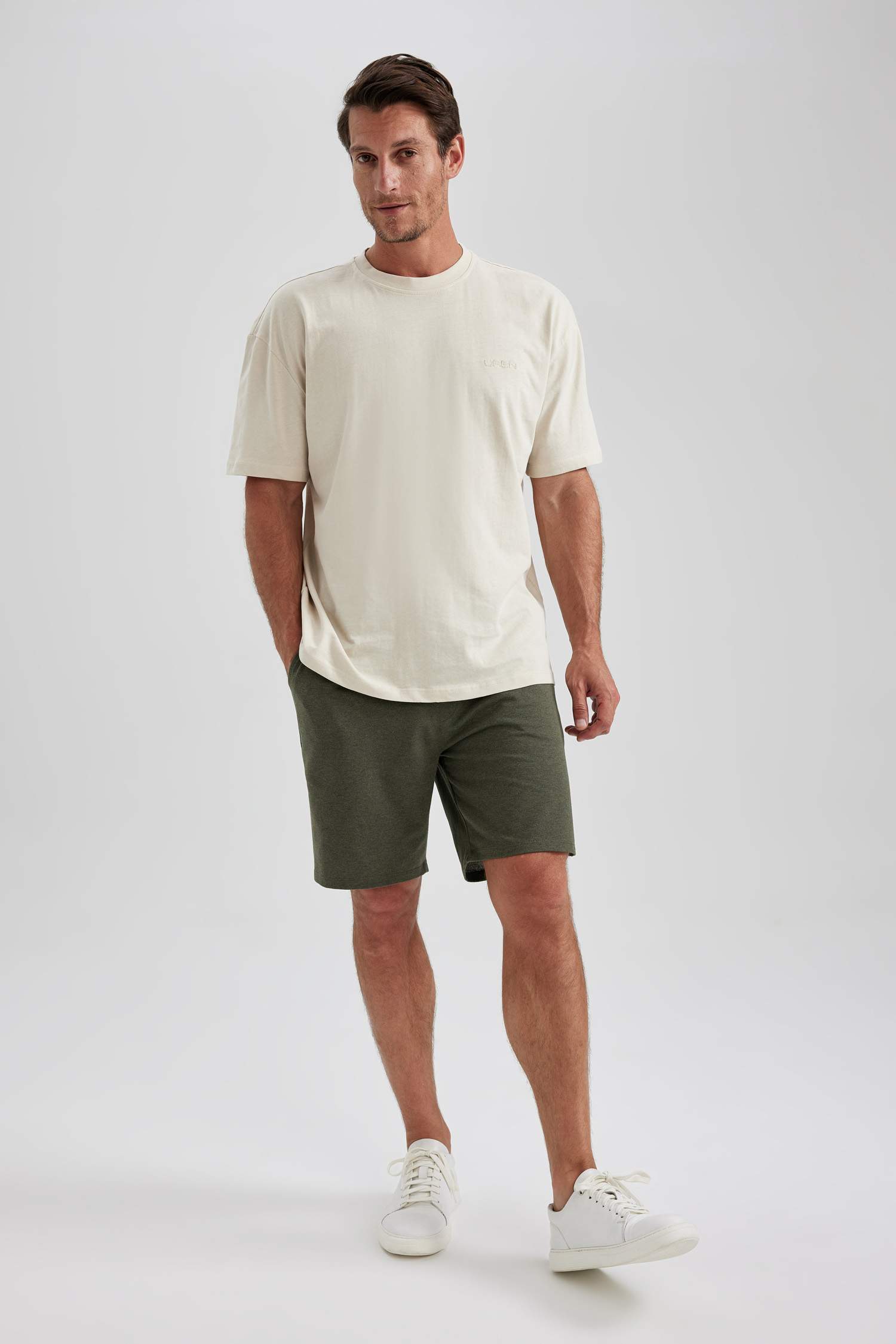Oversize Fit Crew Neck Short Sleeve T-Shirt