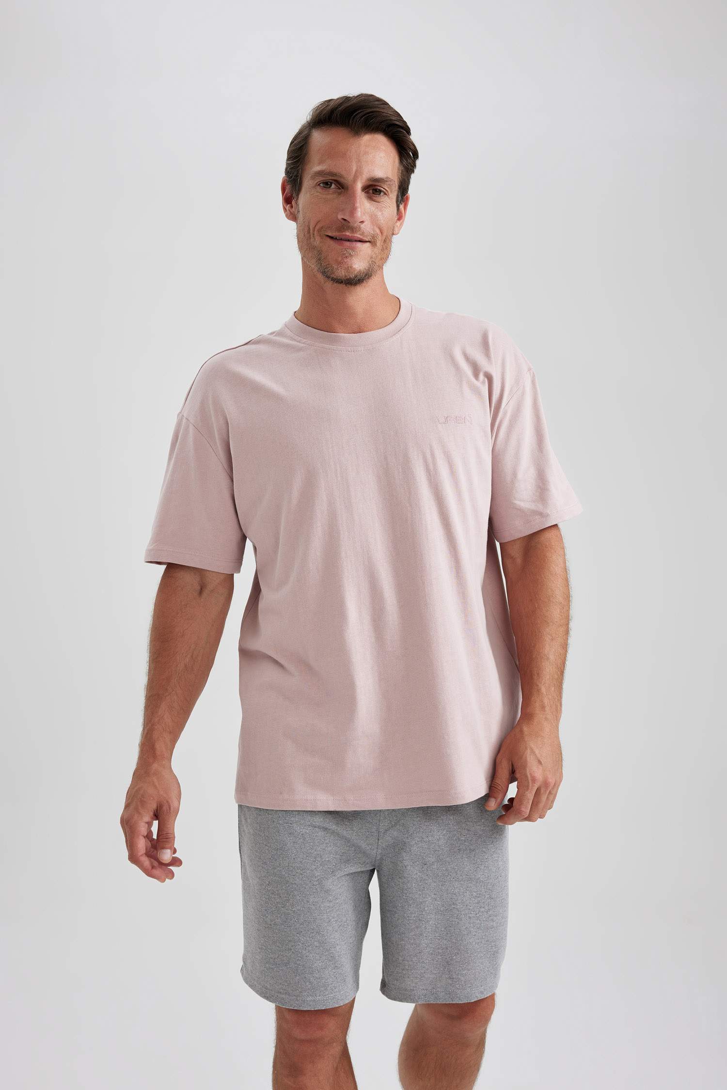 Oversize Fit Crew Neck Short Sleeve T-Shirt
