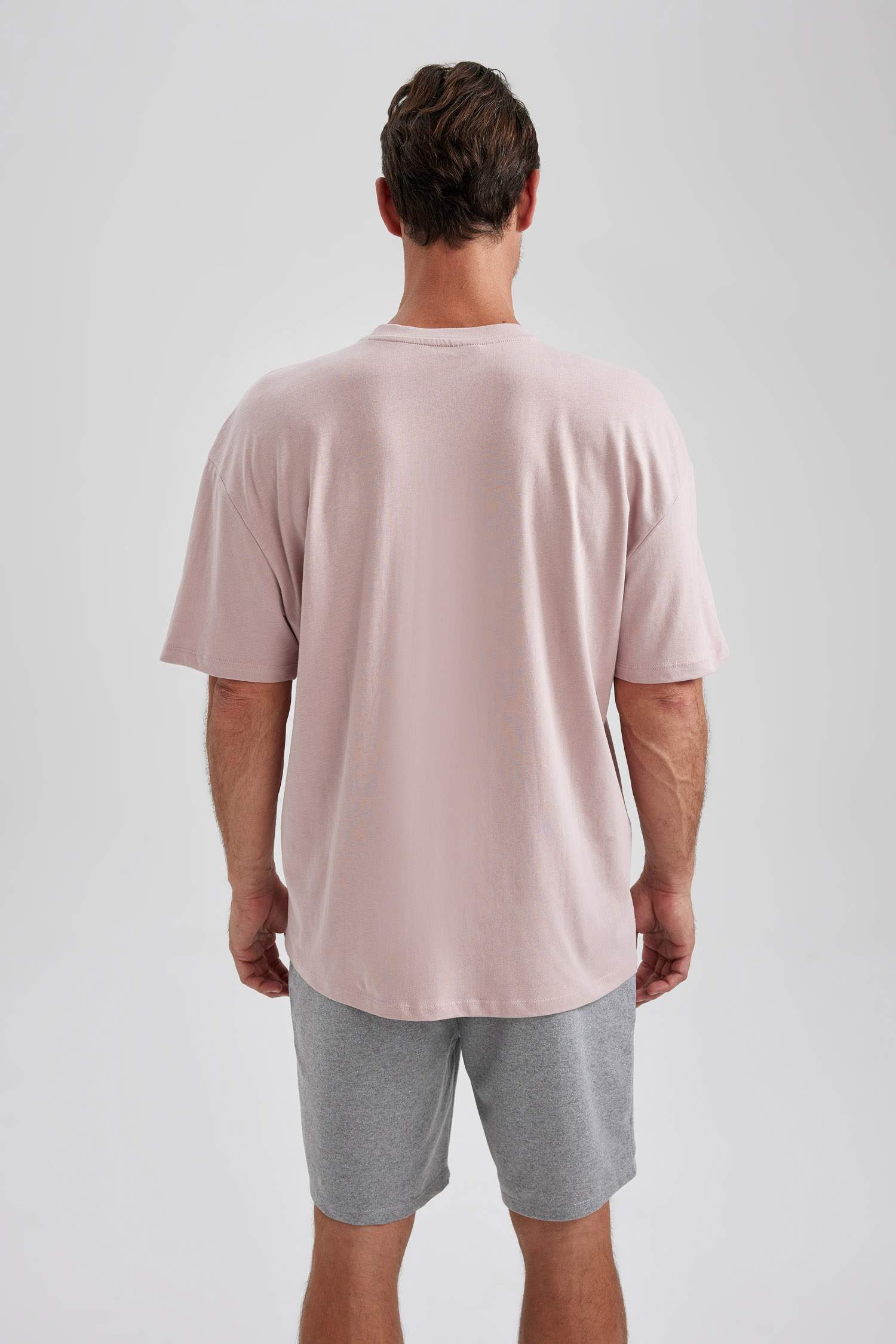 Oversize Fit Crew Neck Short Sleeve T-Shirt