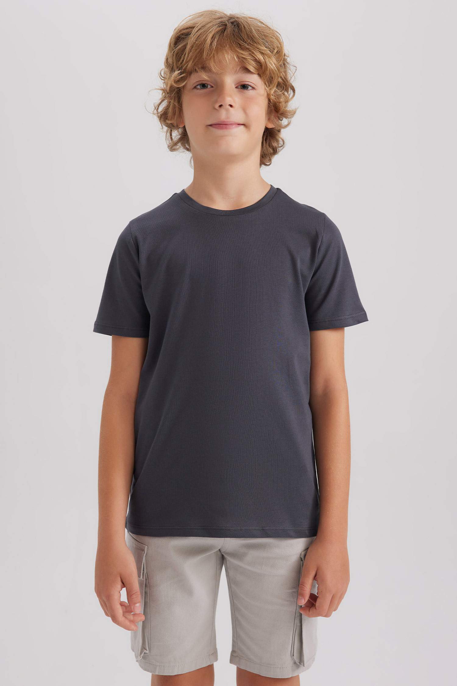 Erkek Çocuk Bisiklet Yaka Basic Düz Kısa Kollu Tişört