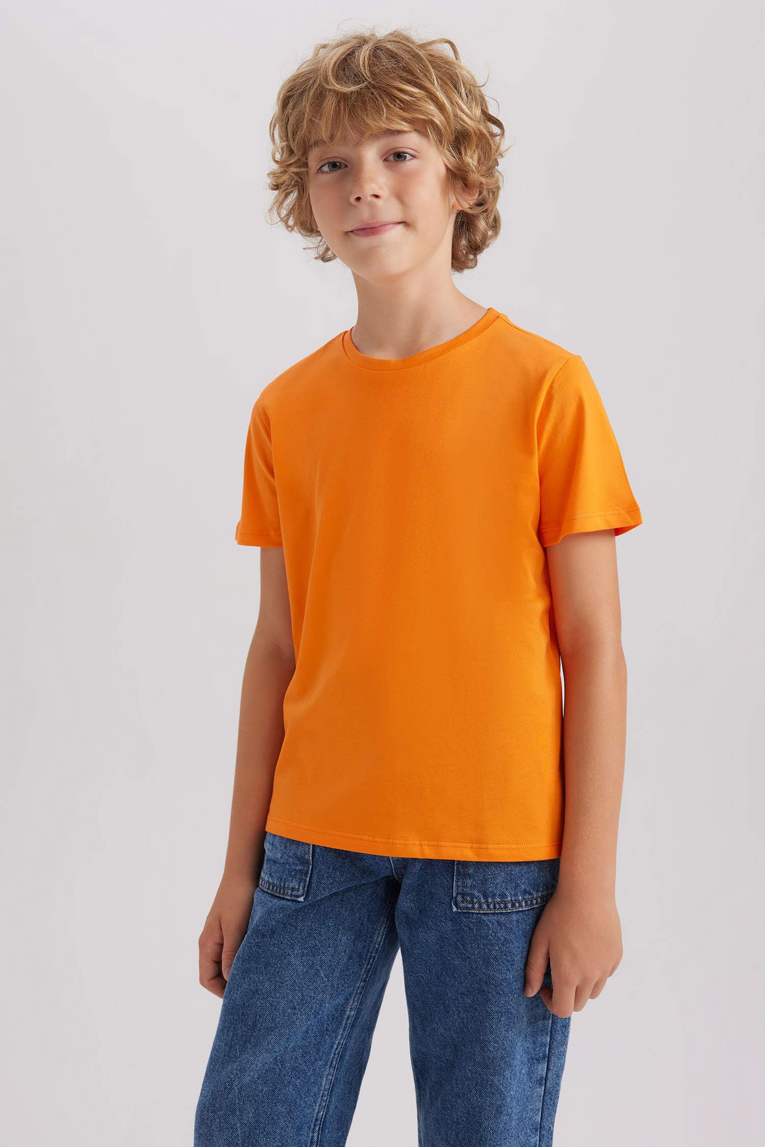 Erkek Çocuk Bisiklet Yaka Basic Düz Kısa Kollu Tişört