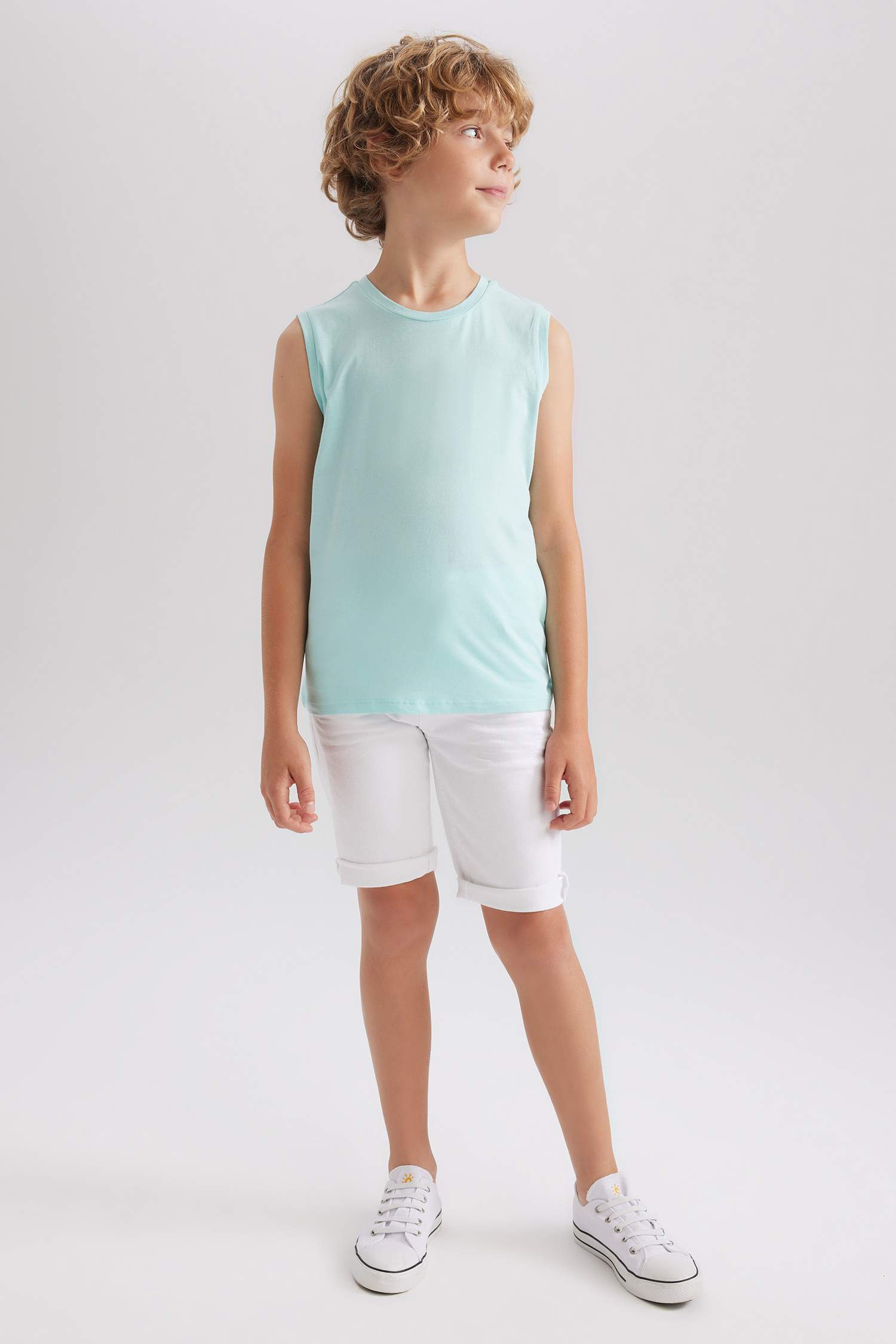 تيشيرت كت اولادي قصة عادية