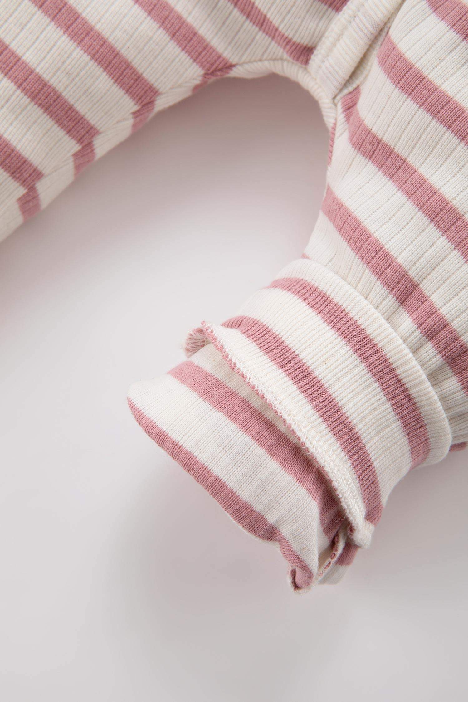 جمبسوت مخطط مضلع بأزرار كبس