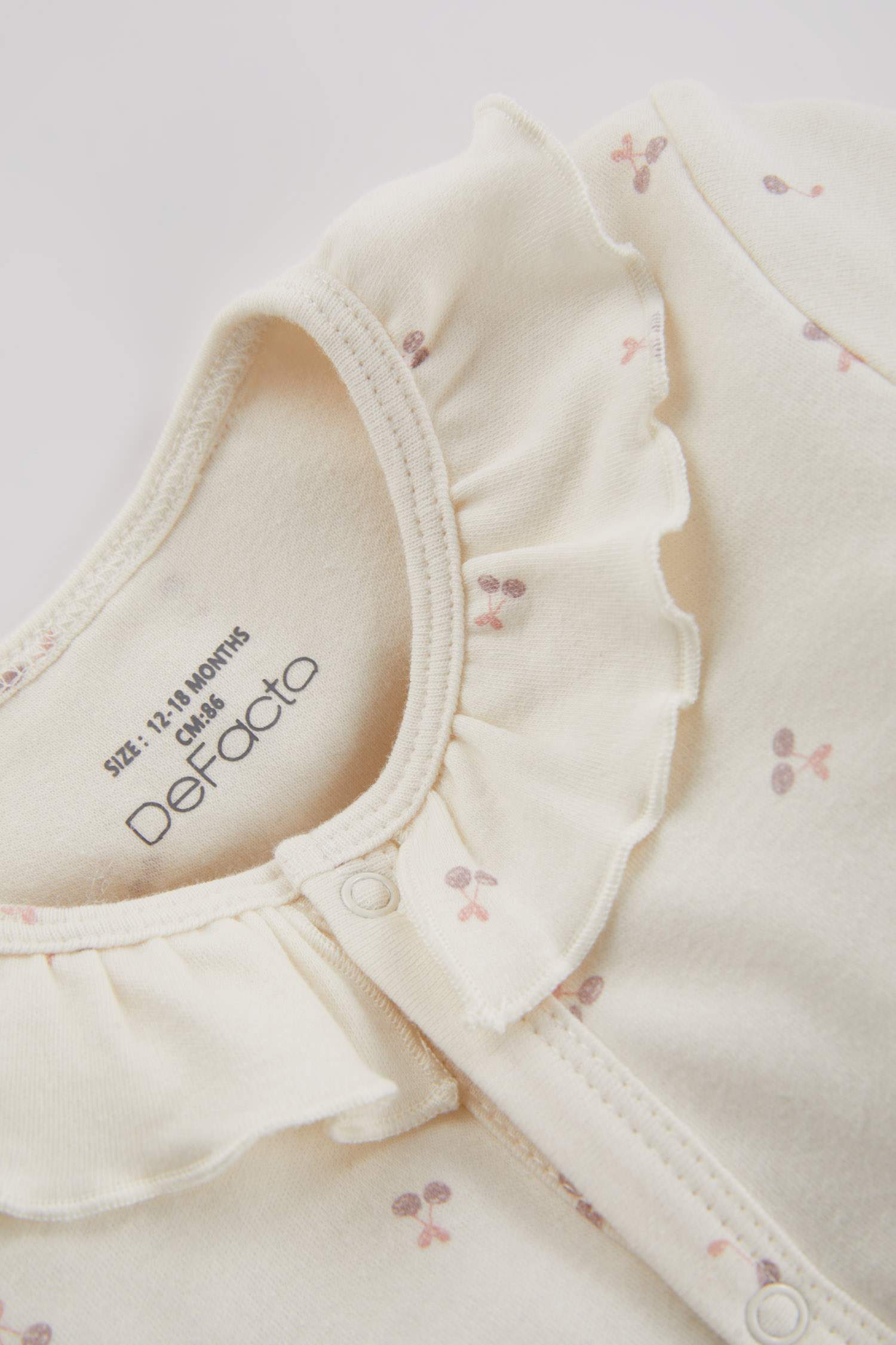 جمبسوت بناتي بريميوم برسمة الفاكهة وأزرار كبس