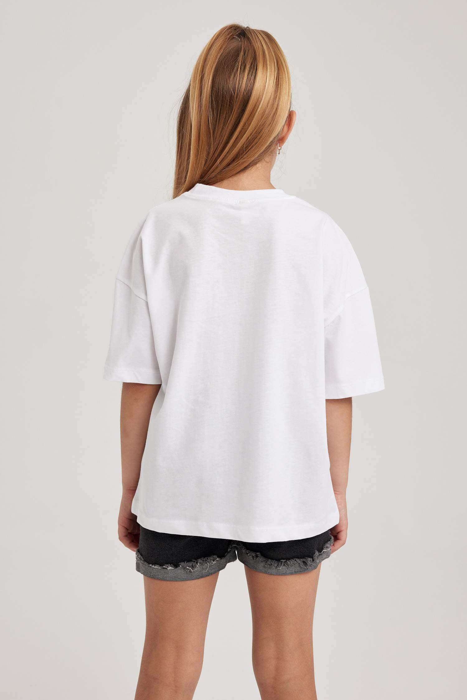 Қыздарға Қысқа жеңді футболка