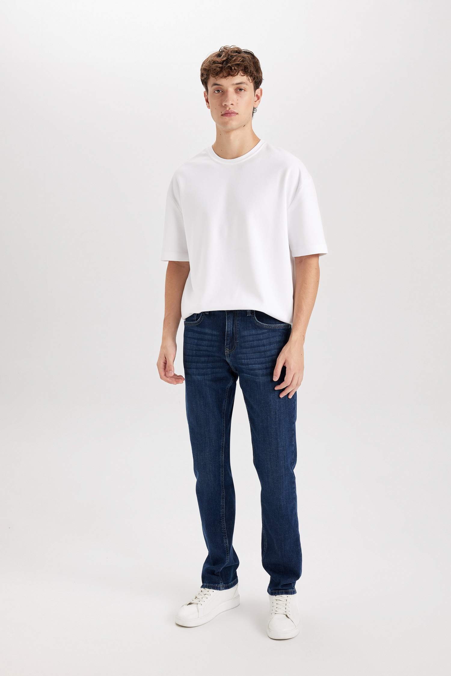 Sergio Regular Fit Normal Waist Jeans