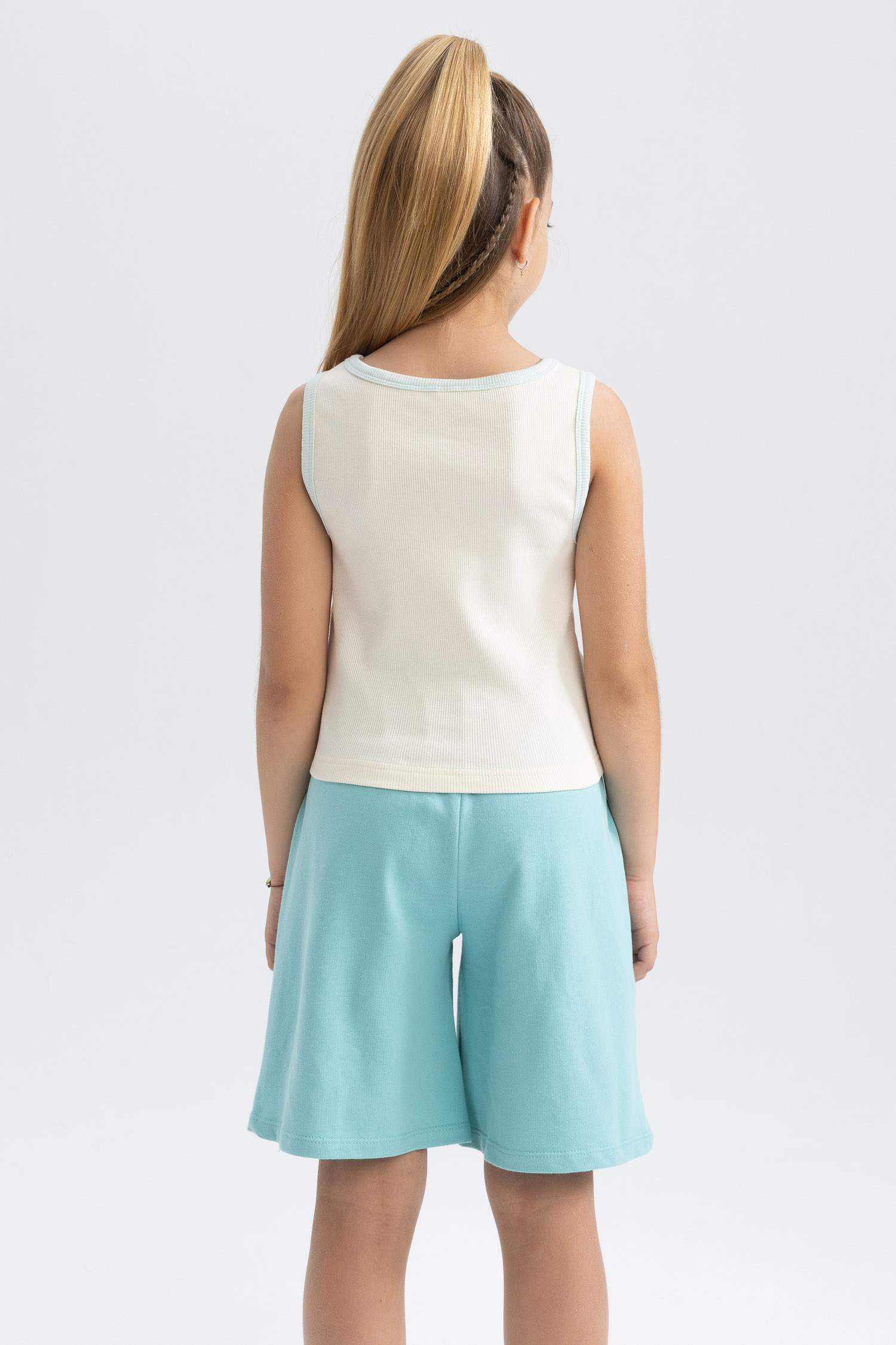 Қыздарға тоқылған Ішкөйлек