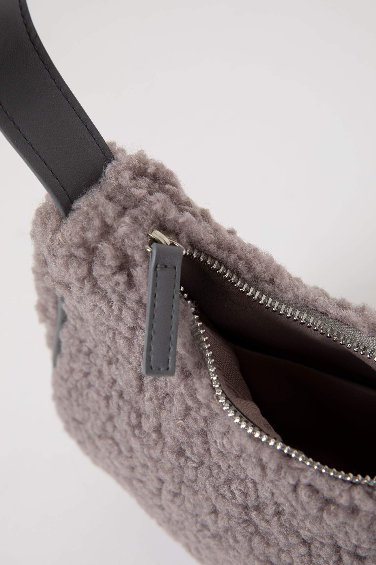 Сумка из плюша базовый для женщин