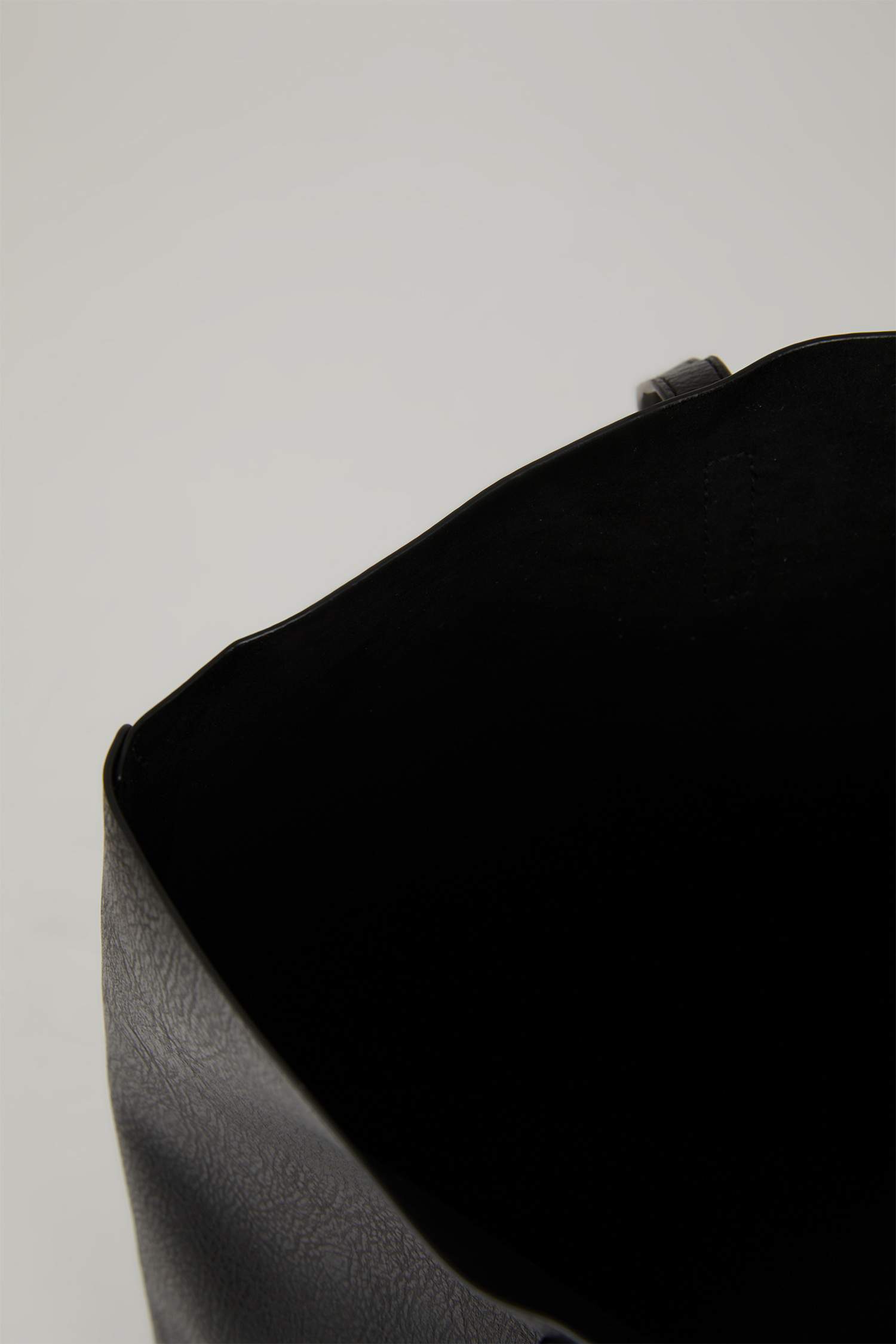 Әйелдерге полиуретан шынжырлы иық сөмкесі