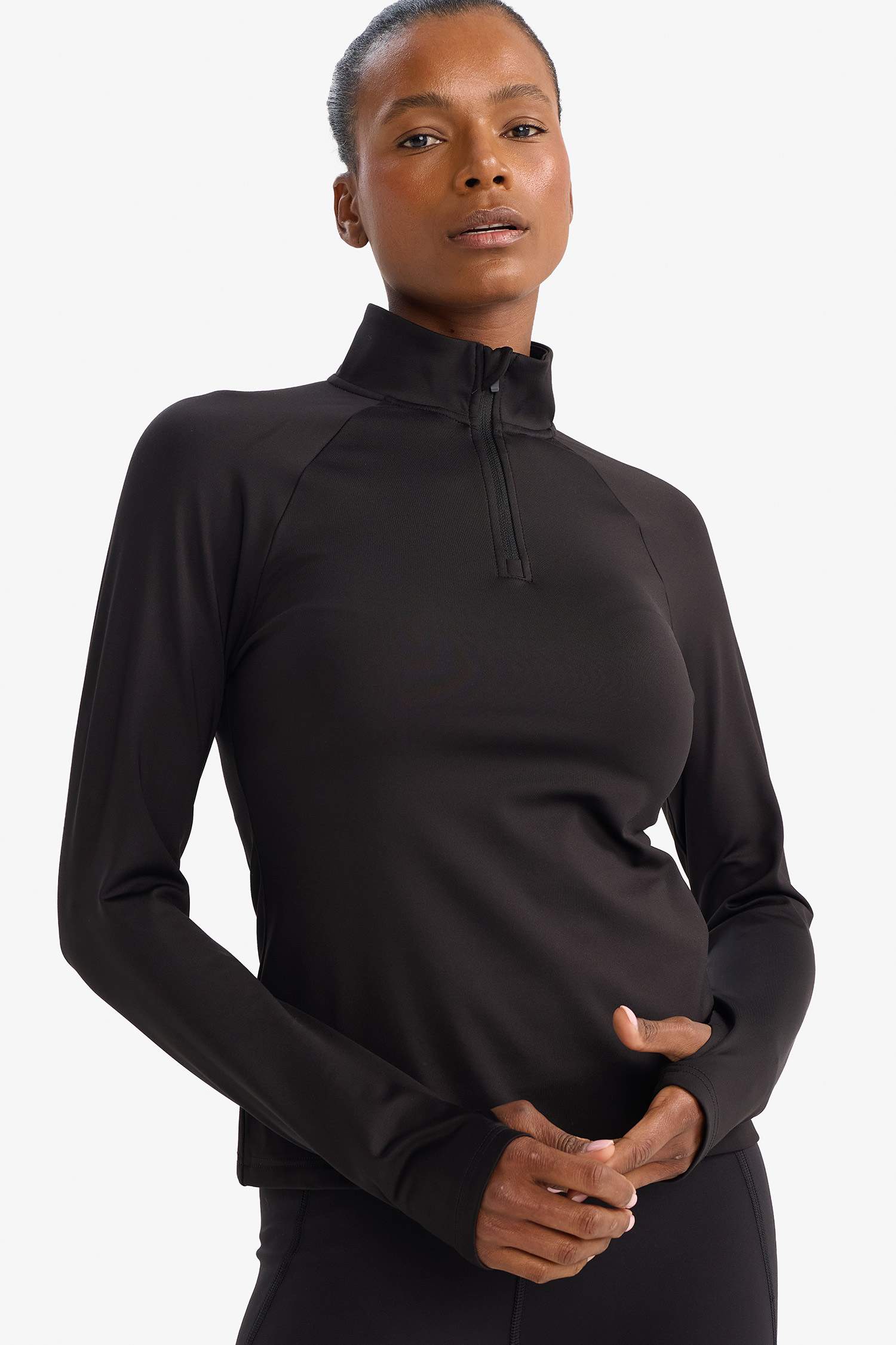 Standart Fit Dik Yaka Sporcu Tişört