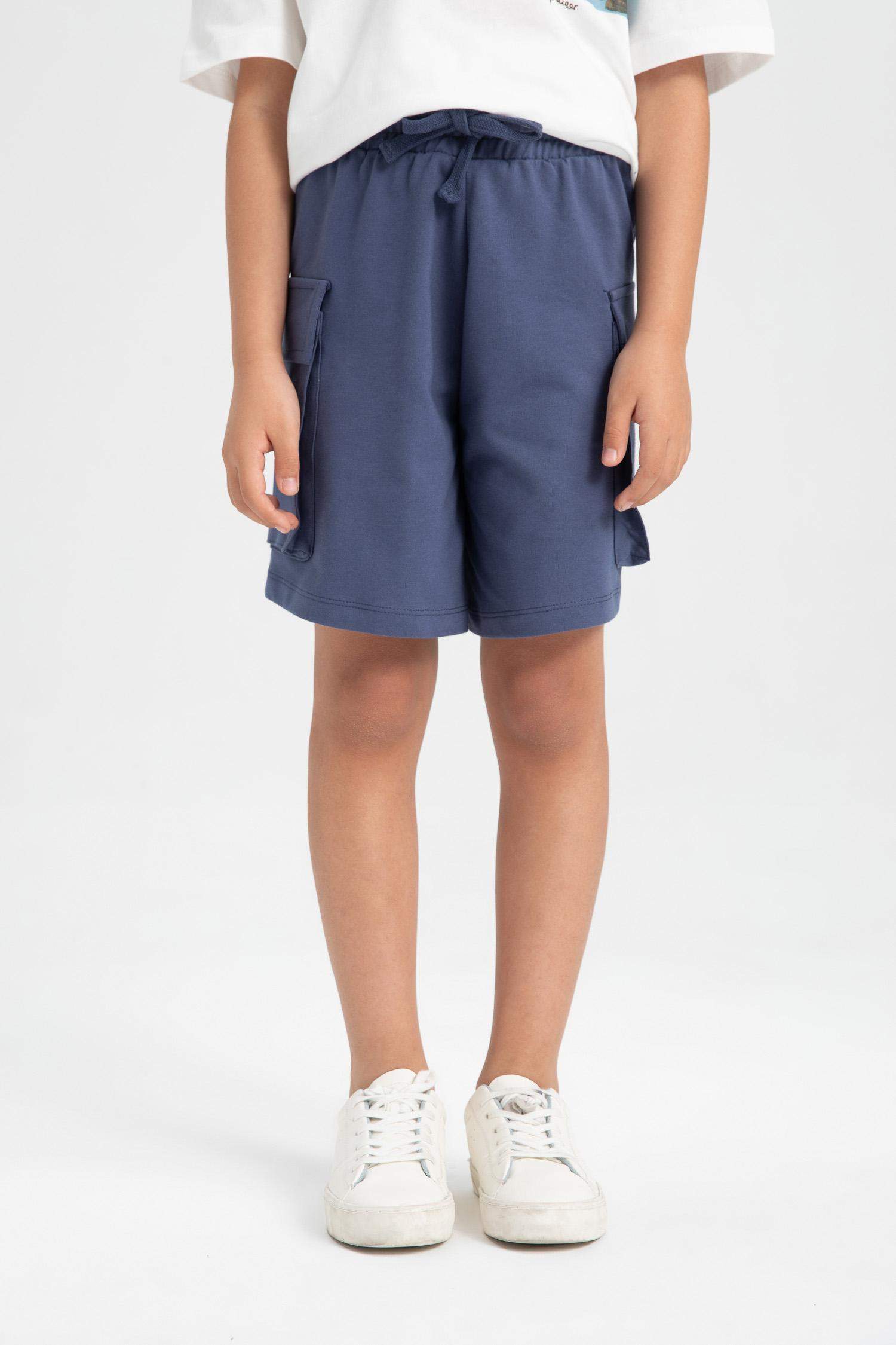 شورت كارجو بناتي قماش رقيق بجيب