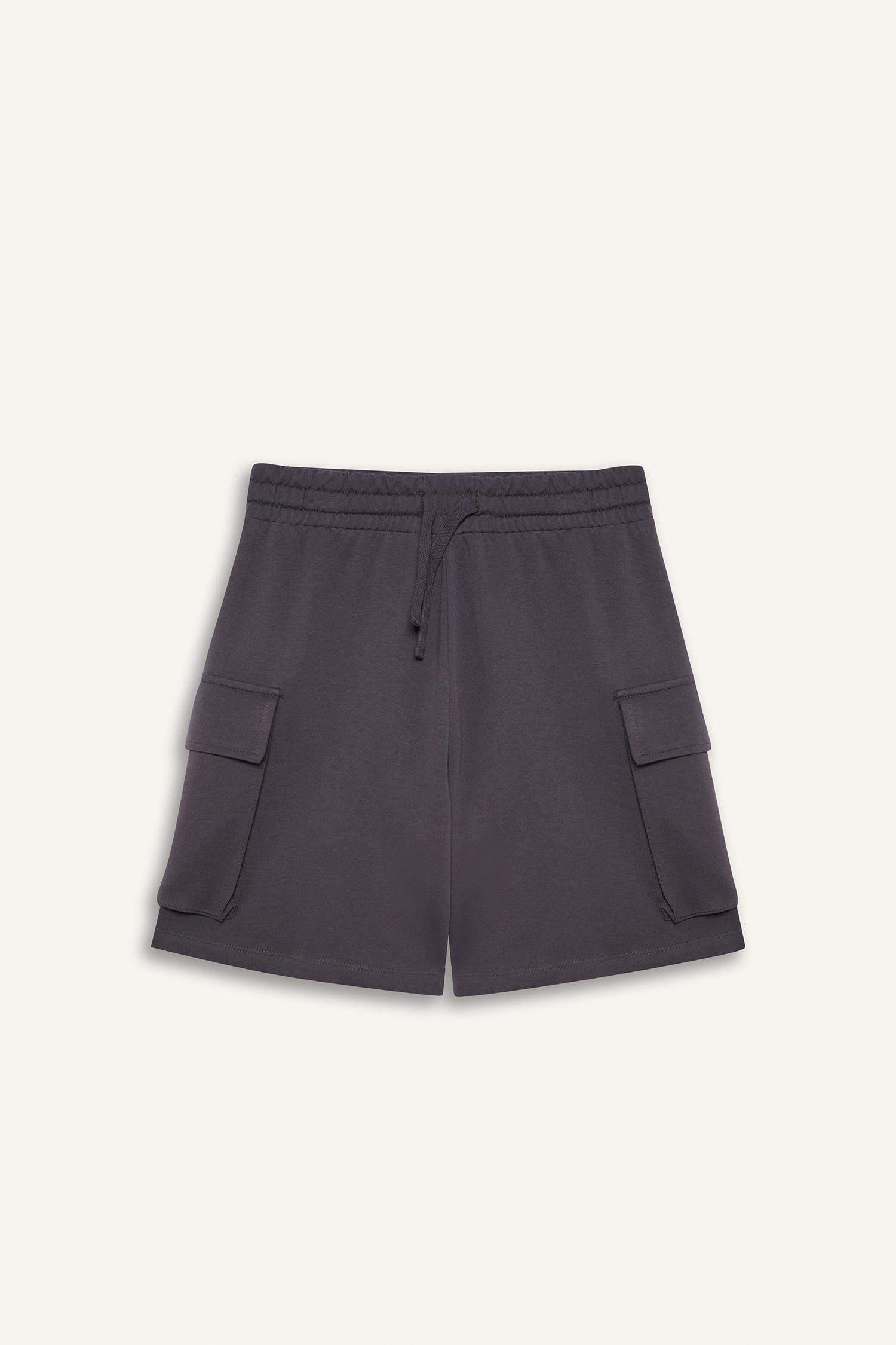 شورت كارجو بناتي قماش رقيق بجيب