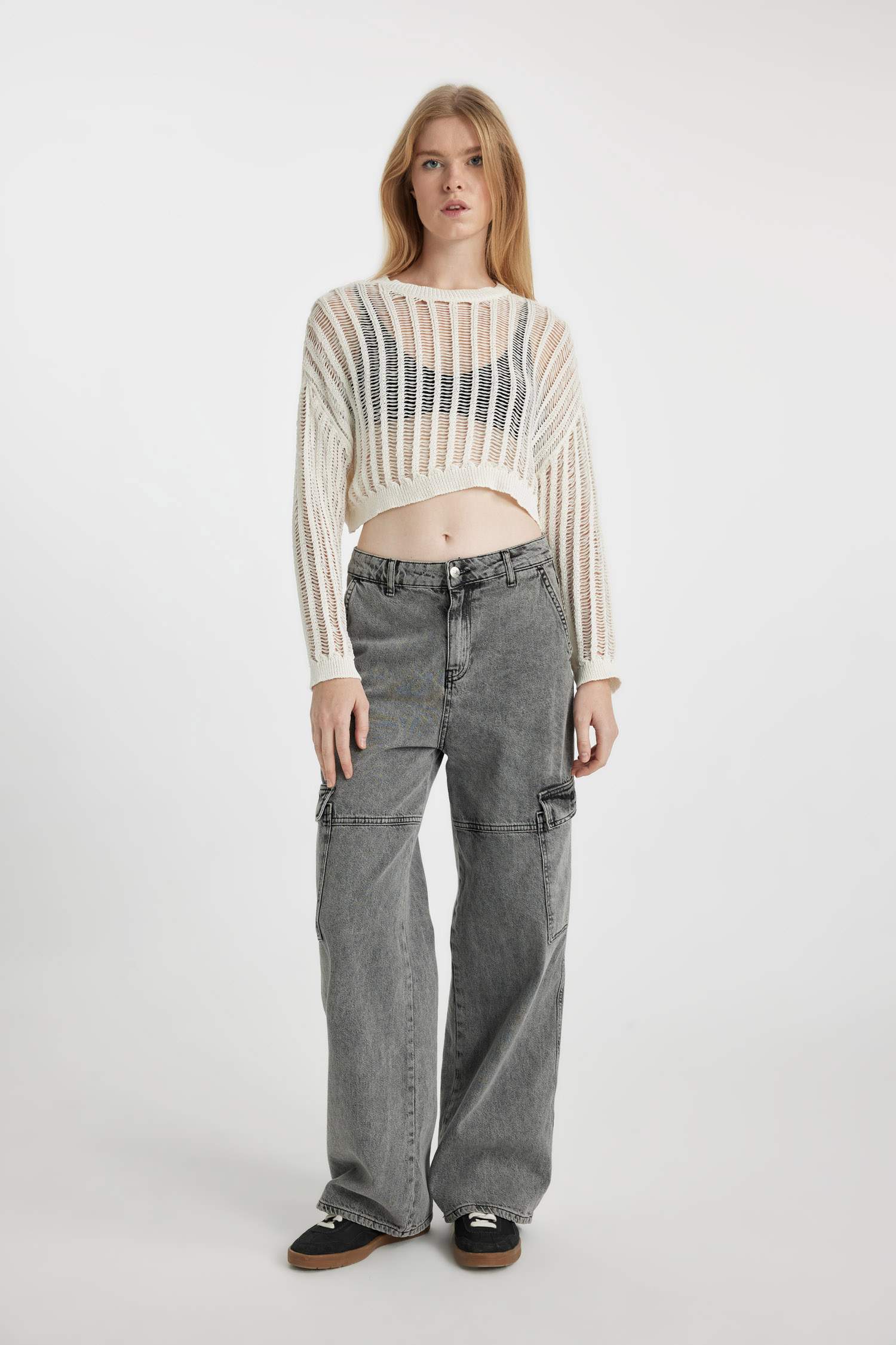 Пуловер стандартного крою з круглим вирізом трикотажний для жінок