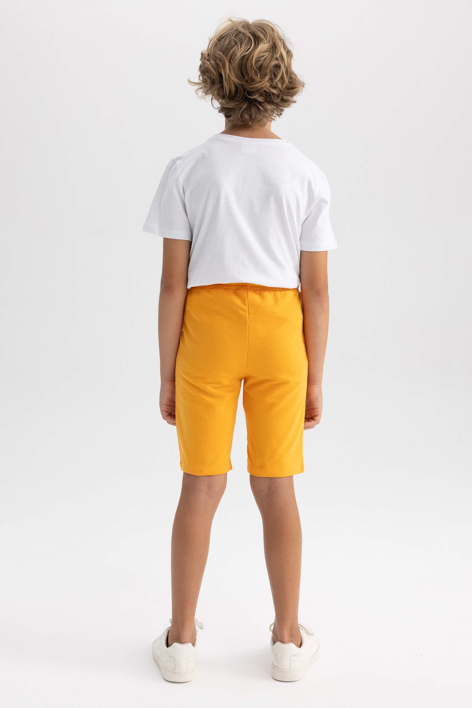 Beli Lastikli Basic Düz Bermuda Şort Erkek Çocuk