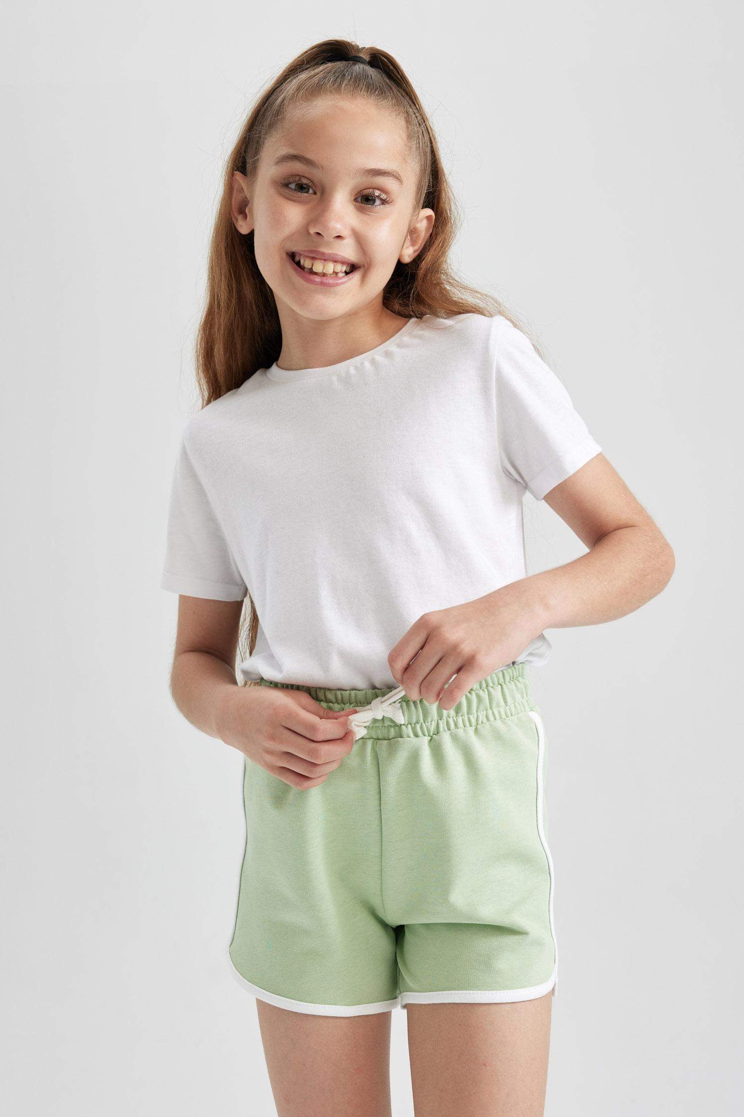 شورت قصة عادية