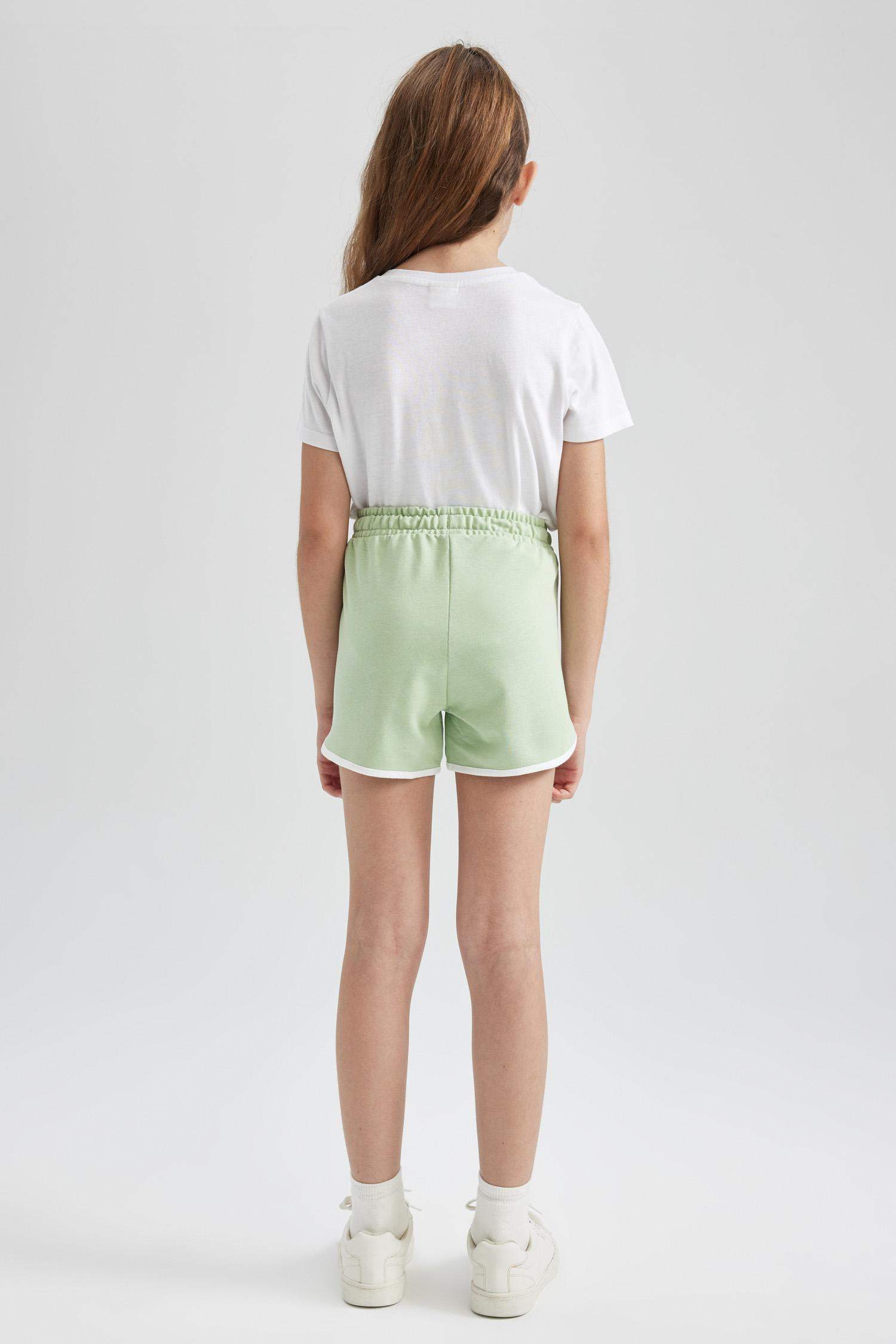 شورت قصة عادية