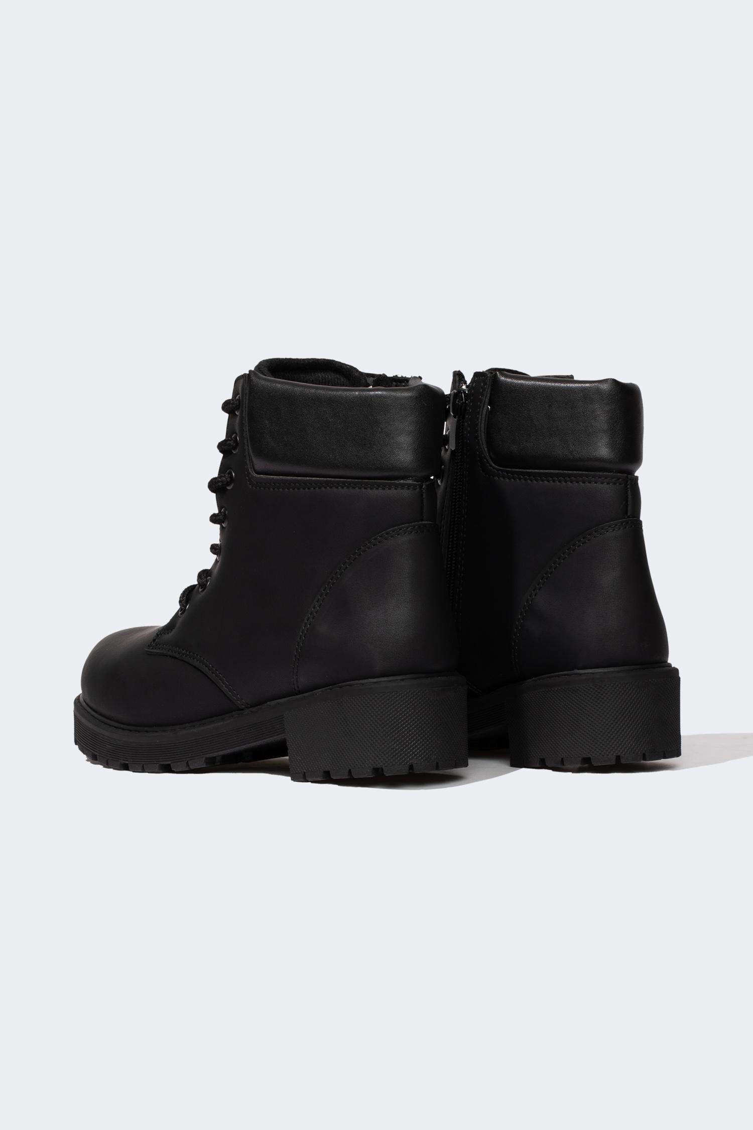 Women Lace-Up and Zippered Thick Sole Winter Faux Leather Boots