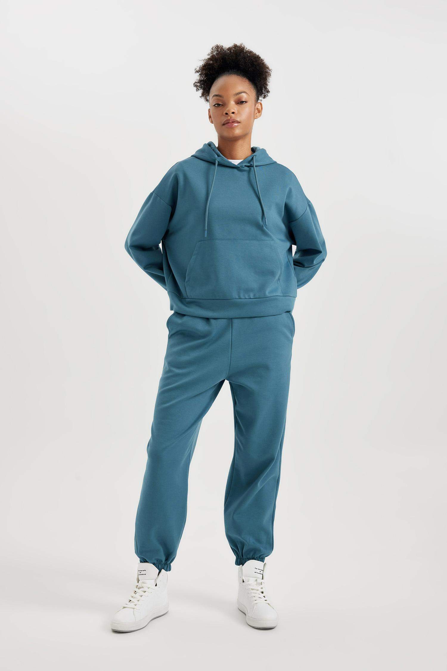 بنطلون بجامة رياضي اوفر سايز بجيب من DeFactoFit