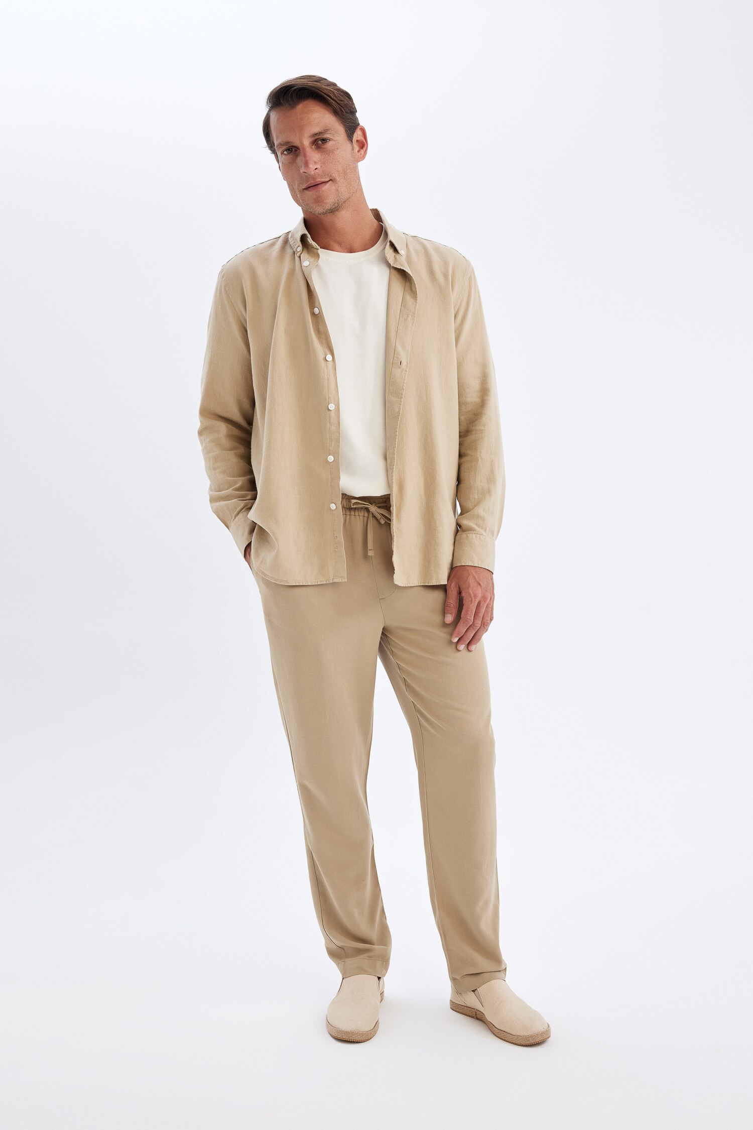 Khaki Man Relax Fit Trousers 3144377 | DeFacto