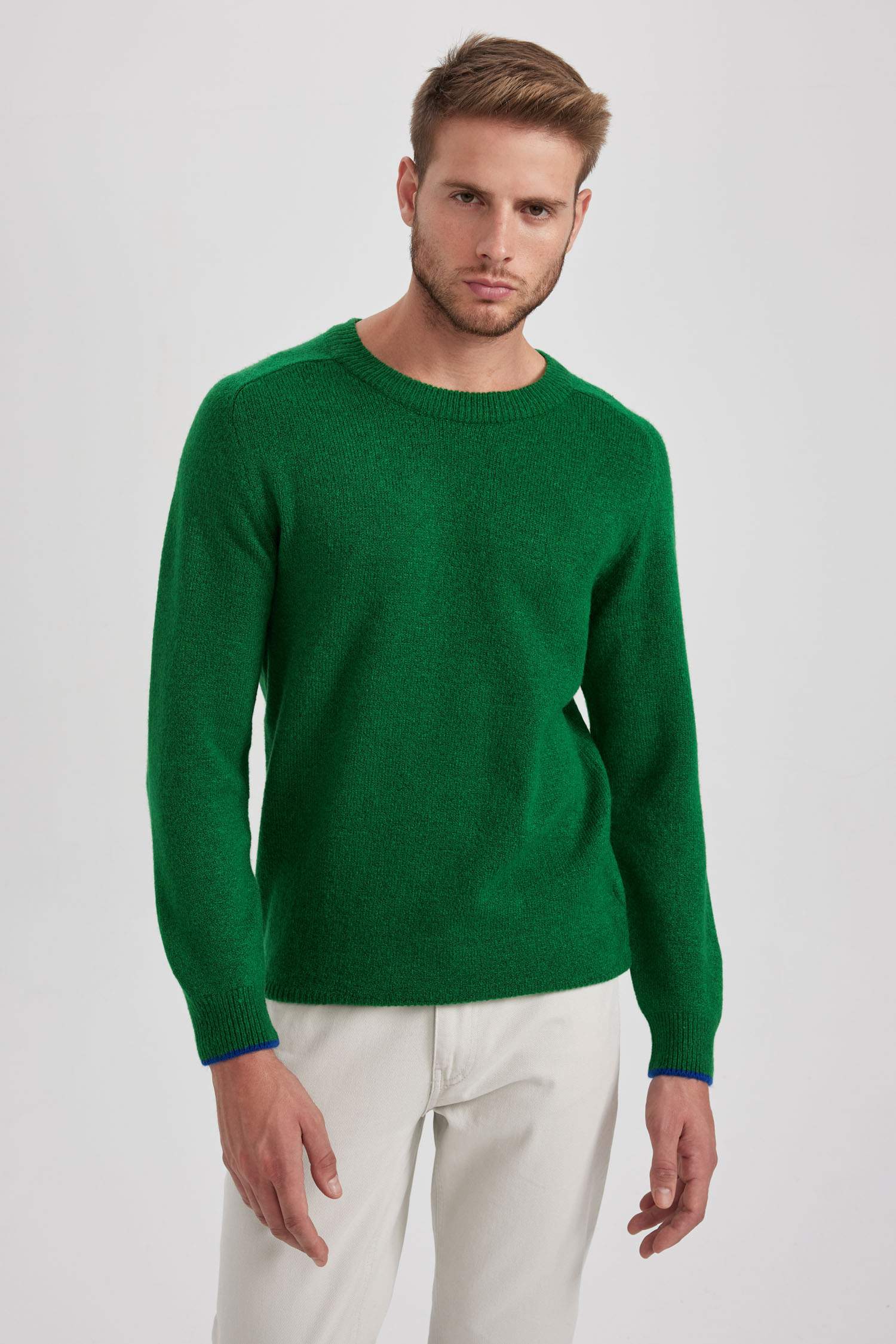 Standard Fit Crew Neck Basic Knitted Pullover