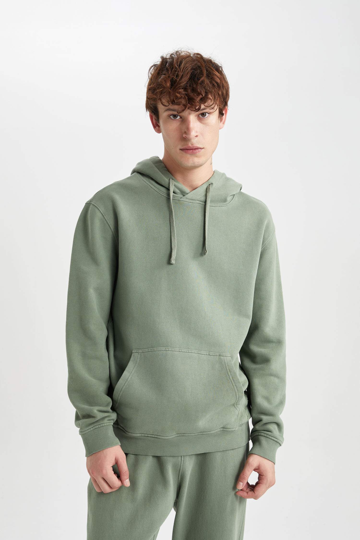 Світшот стандартного крою з капюшоном для чоловіків