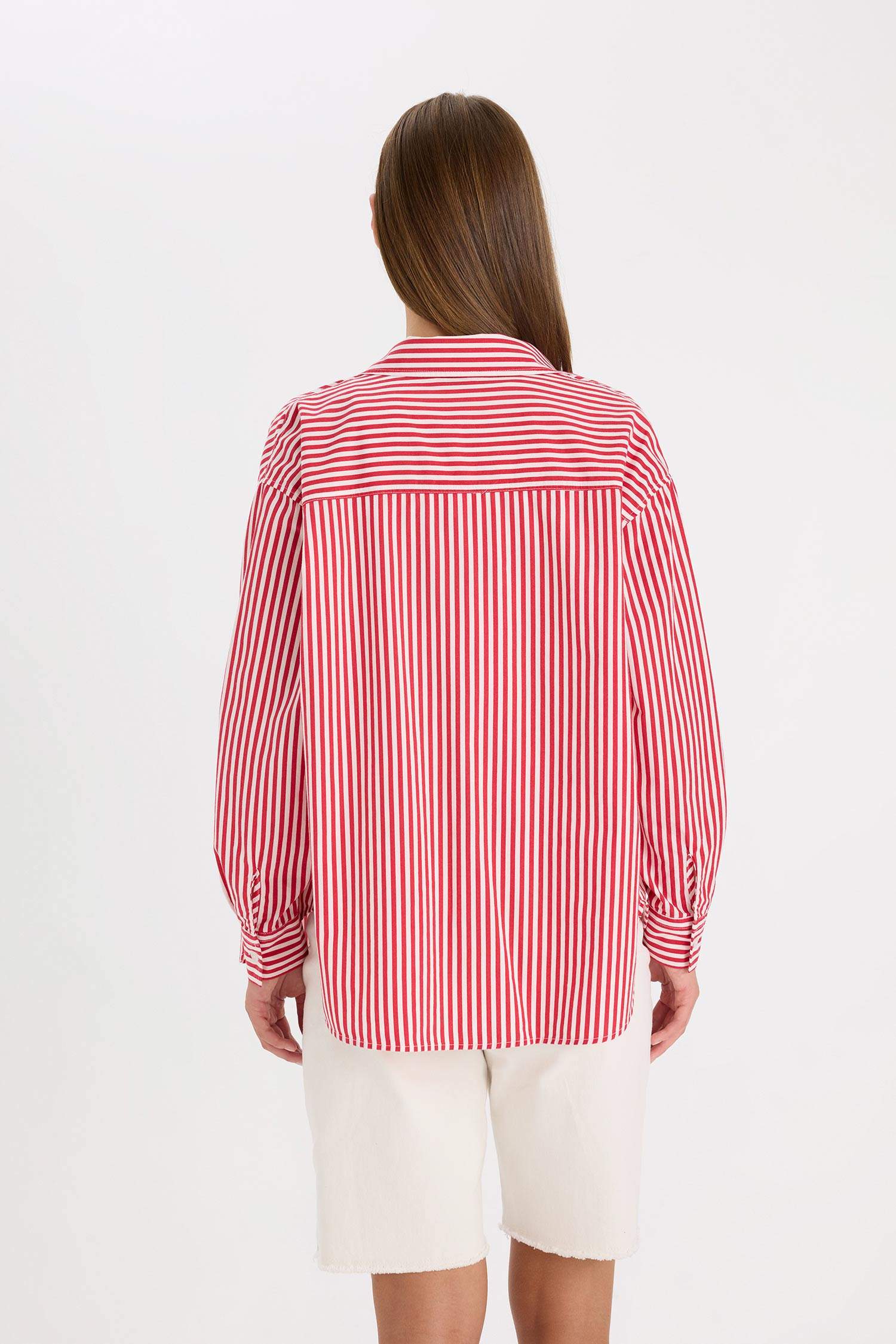 قميص بوبلين مخطط واسع برقبة قميص