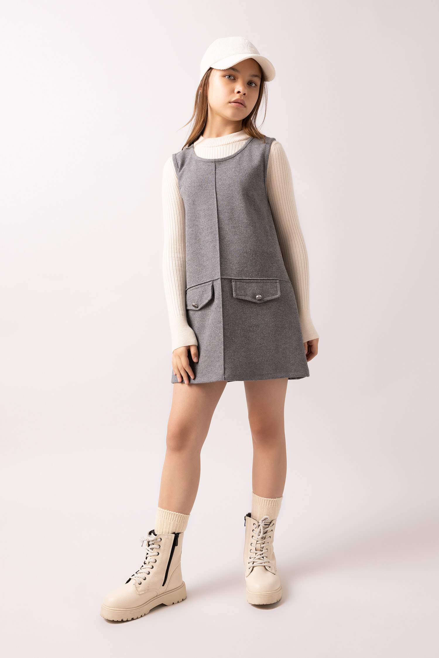 Платье стандартного кроя