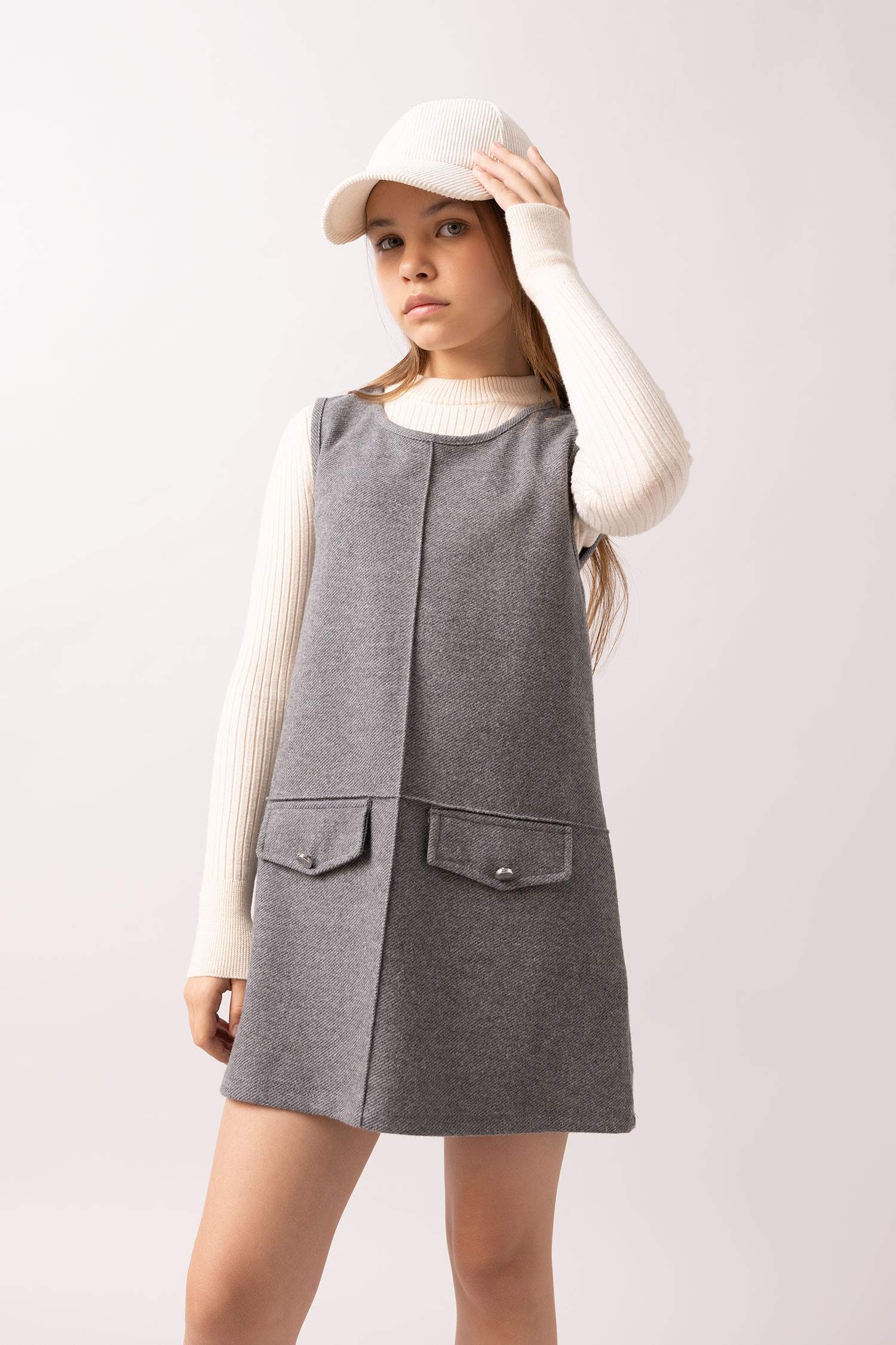 Платье стандартного кроя