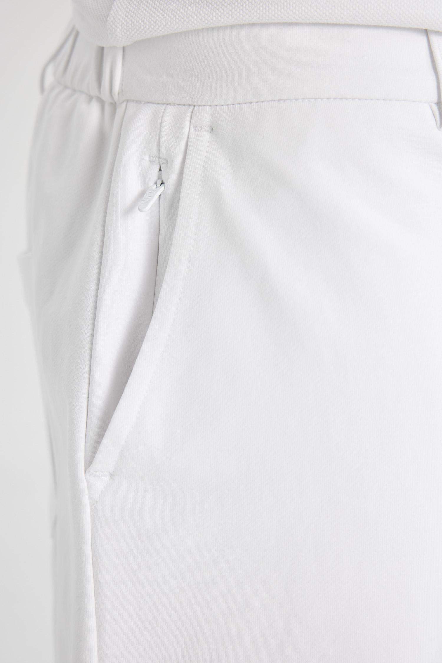 Standart Fit Sporcu Kısa Paça Şort