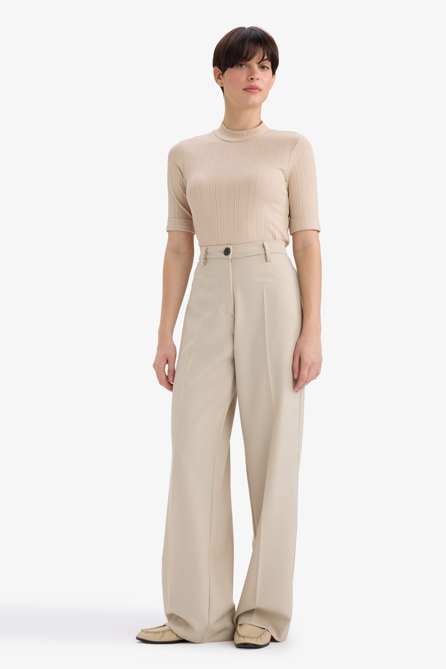 Regular Fit Yarım Balıkçı Yaka Fitilli Kaşkorse Kısa Kollu Tişört