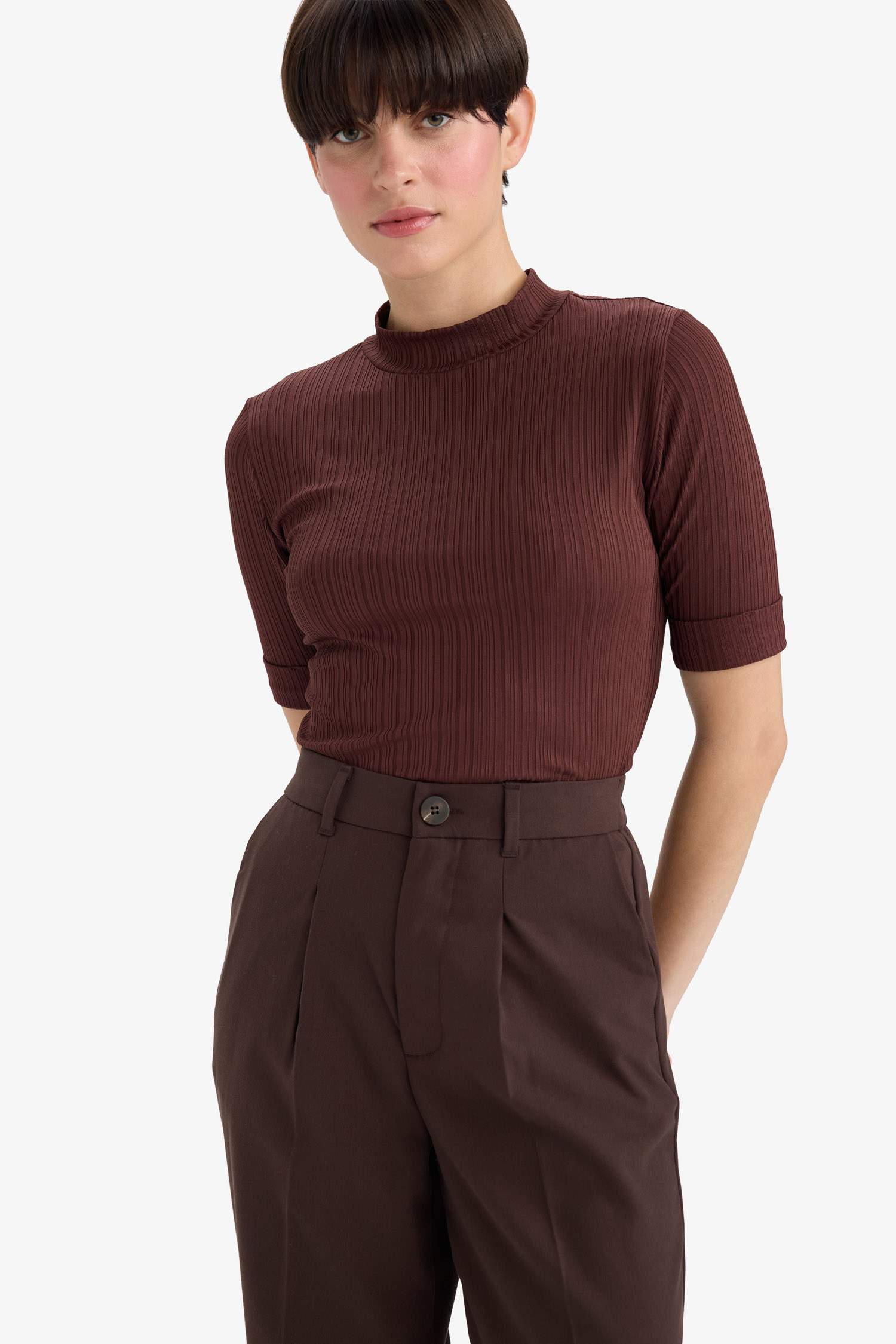 Regular Fit Yarım Balıkçı Yaka Fitilli Kaşkorse Kısa Kollu Tişört