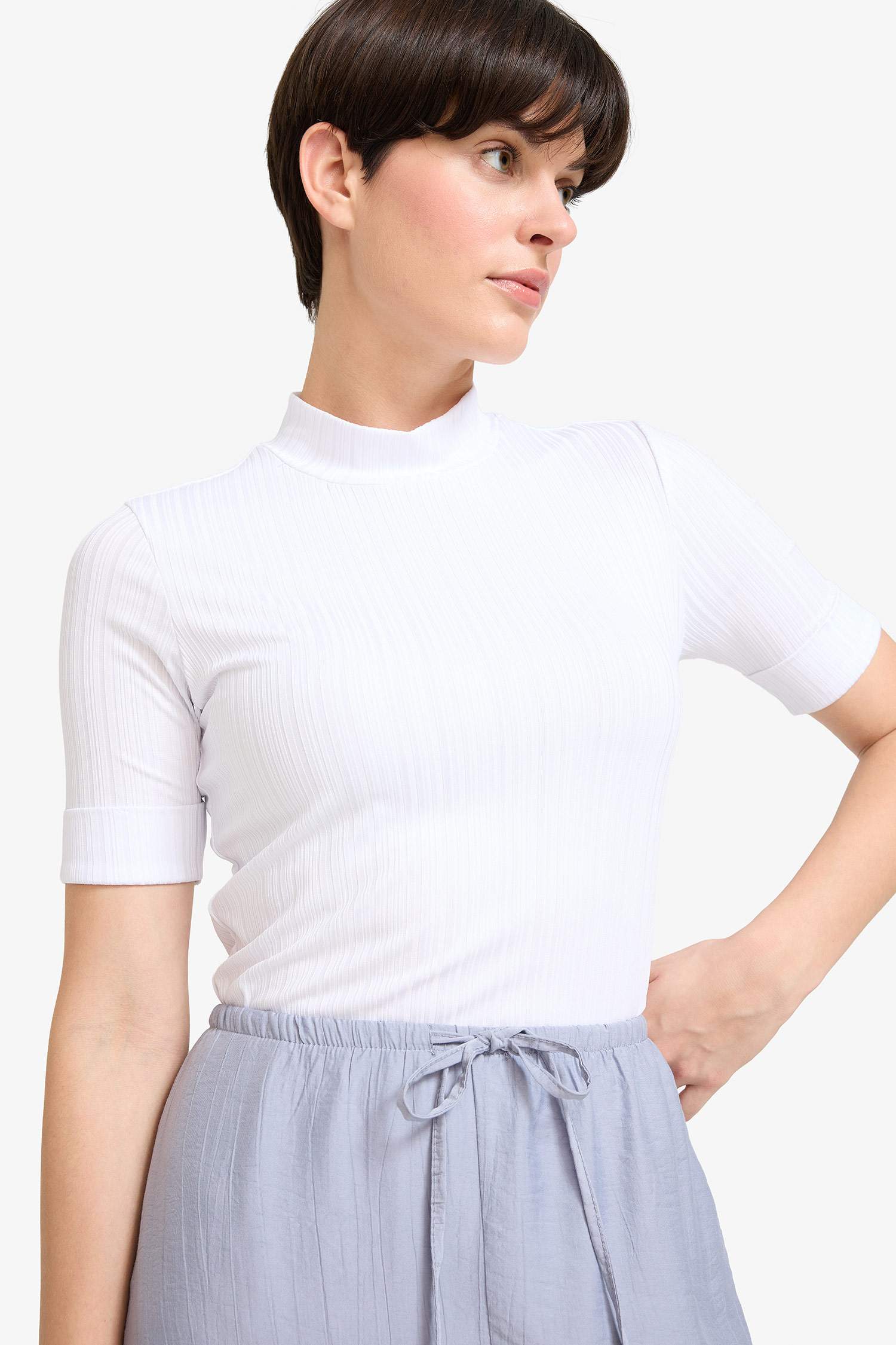 Regular Fit Yarım Balıkçı Yaka Fitilli Kaşkorse Kısa Kollu Tişört