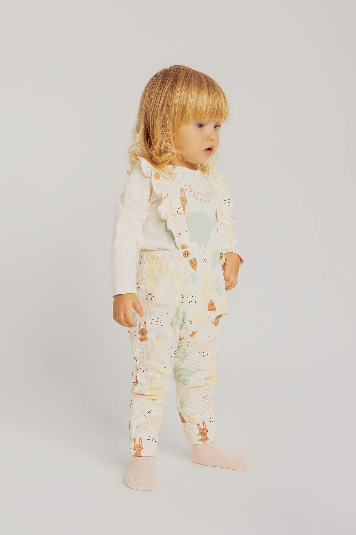 طقم بناتي جمبسوت مطبوع وتيشيرت كم طويل - قطعتين