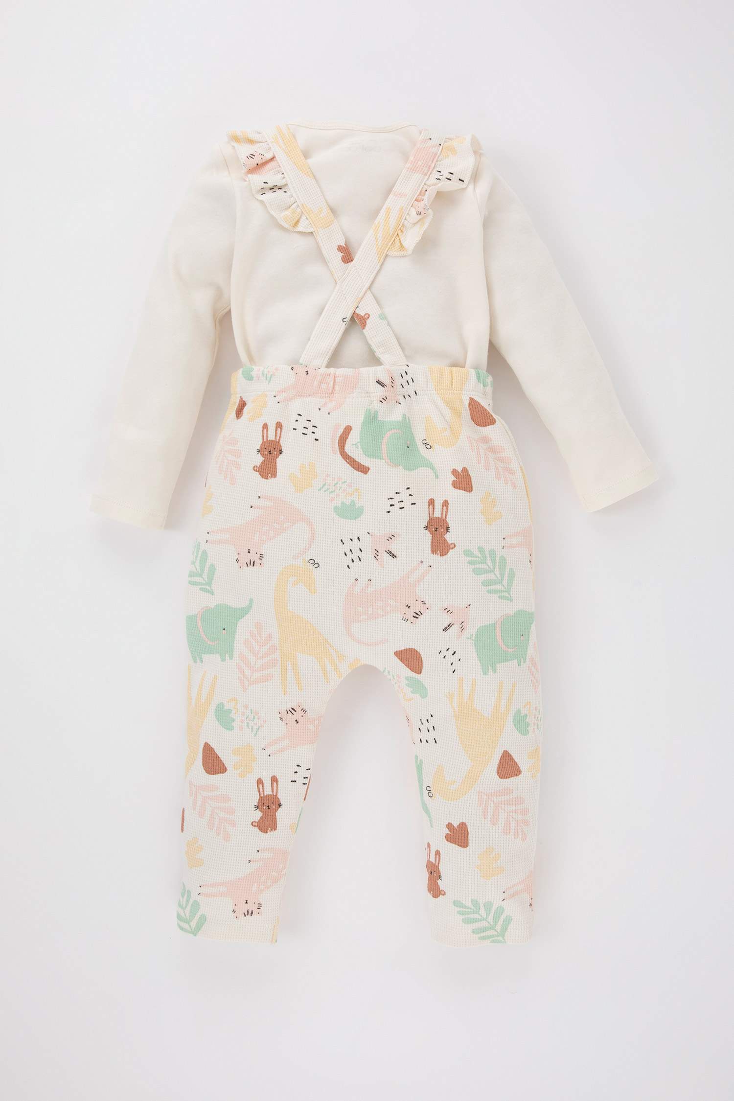 طقم بناتي جمبسوت مطبوع وتيشيرت كم طويل - قطعتين