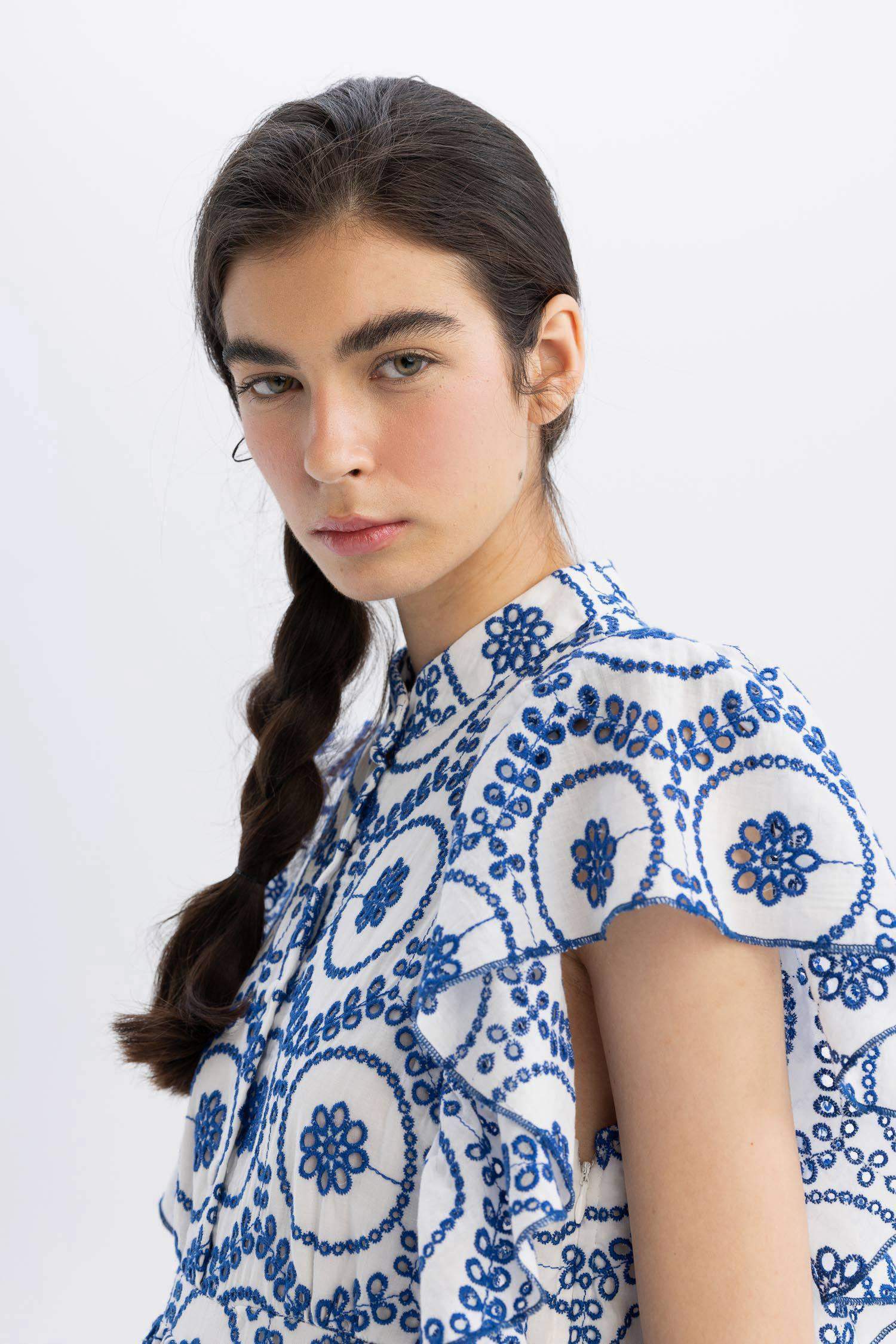 Lug Von Siga x DeFacto Hakim Yaka Desenli Vual Kısa Kollu Mini Elbise