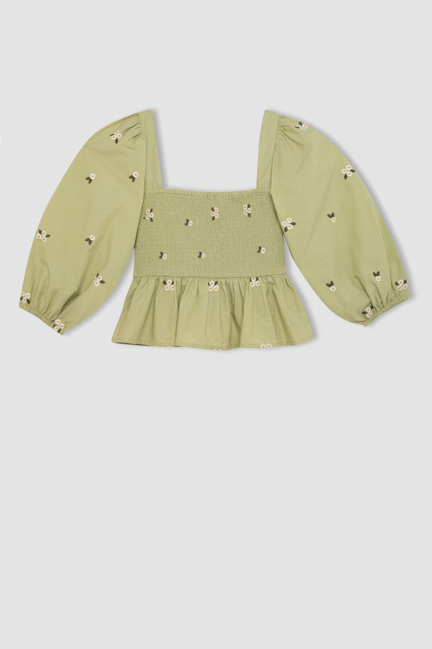 Lug Von Siga x DeFacto Fitted Kare Yaka Desenli Brode Yarım Kollu Bluz