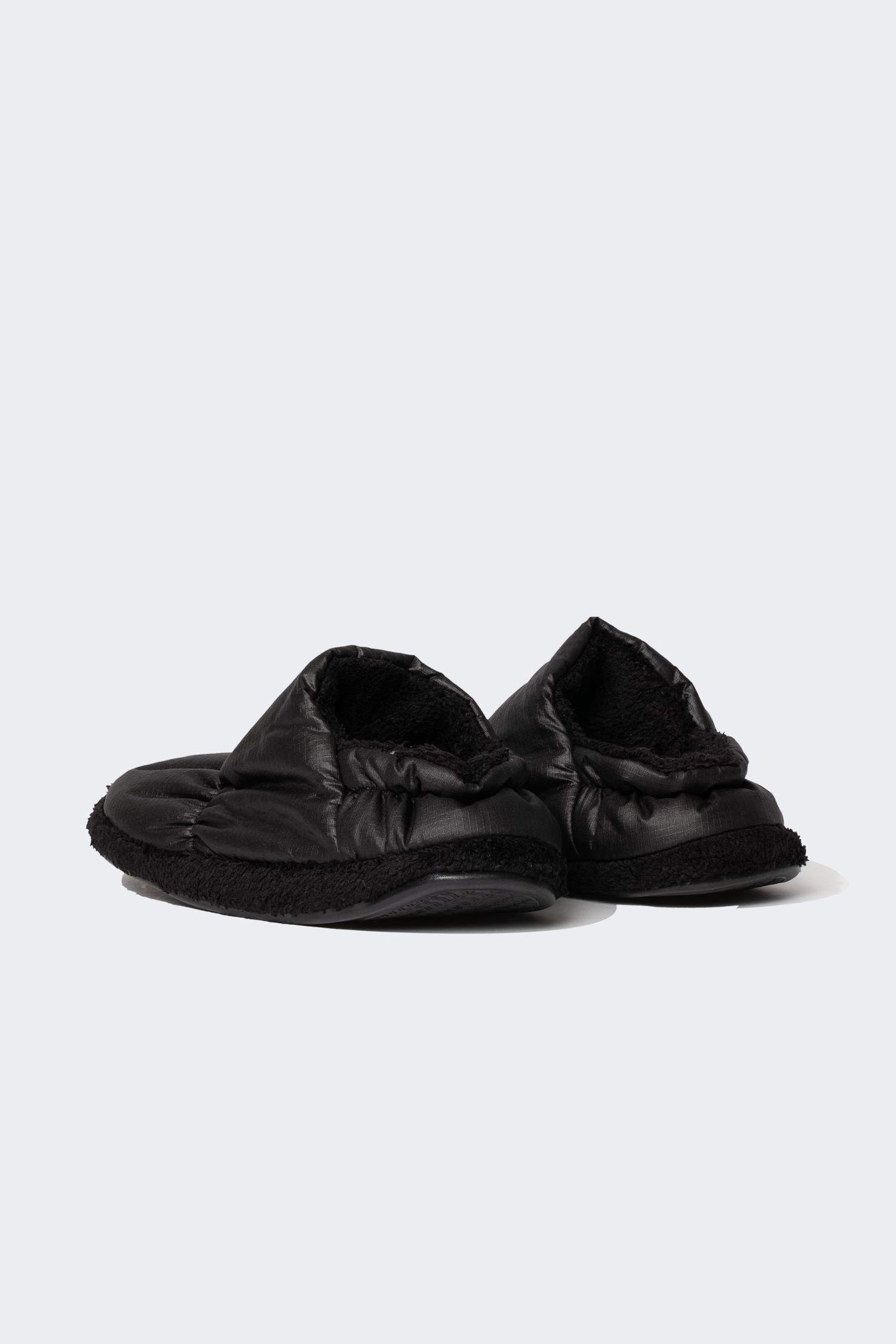 Man Flat Sole Slipper