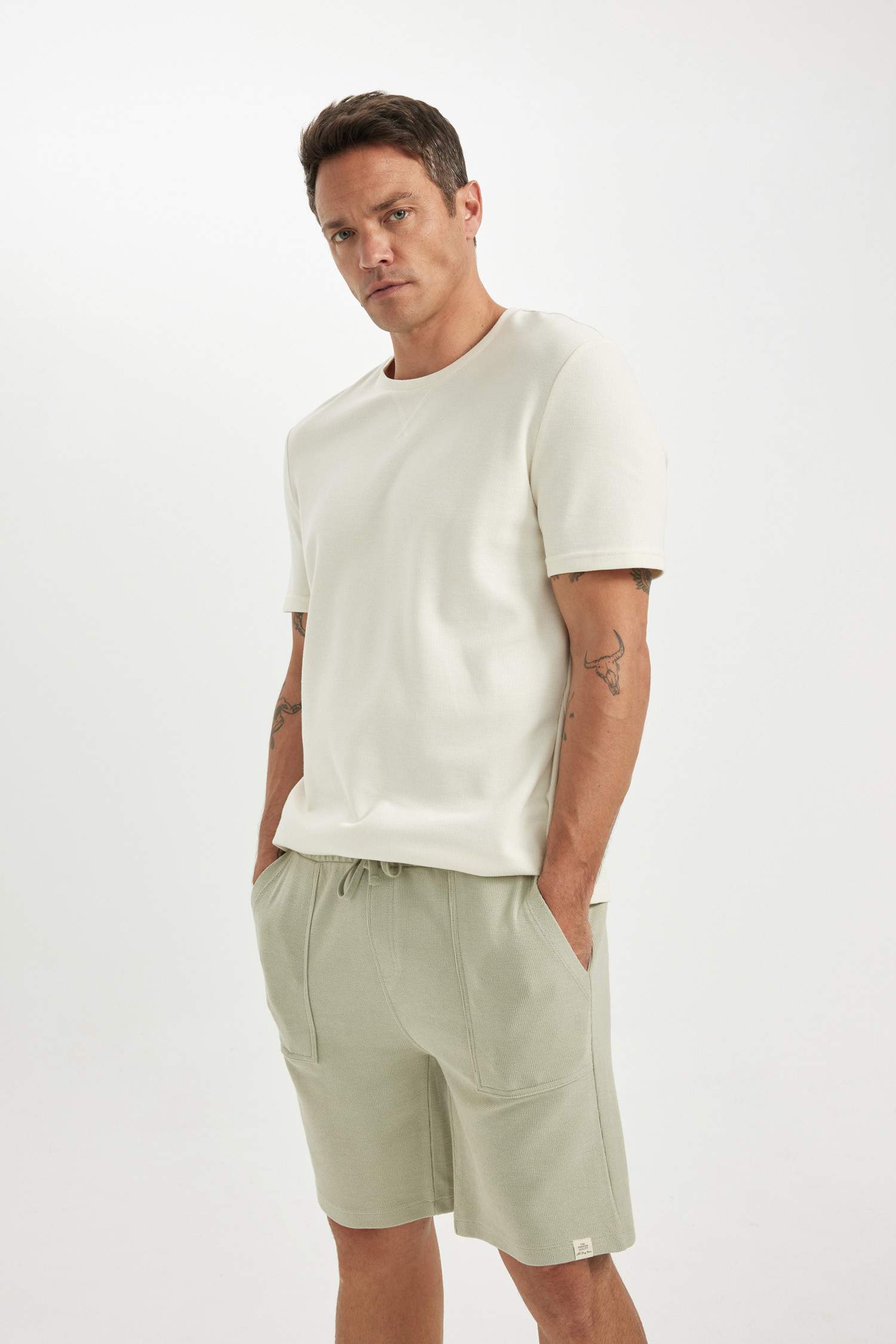 Slim Fit Elastic Waisted Shorts