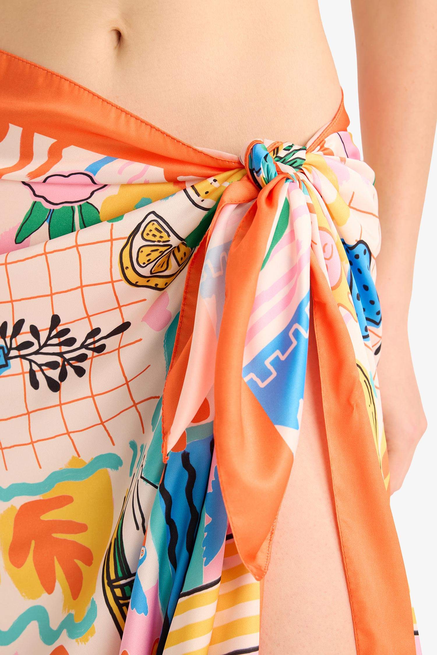 Regular Fit Desenli Saten Plaj Eteği-Fall in Love 